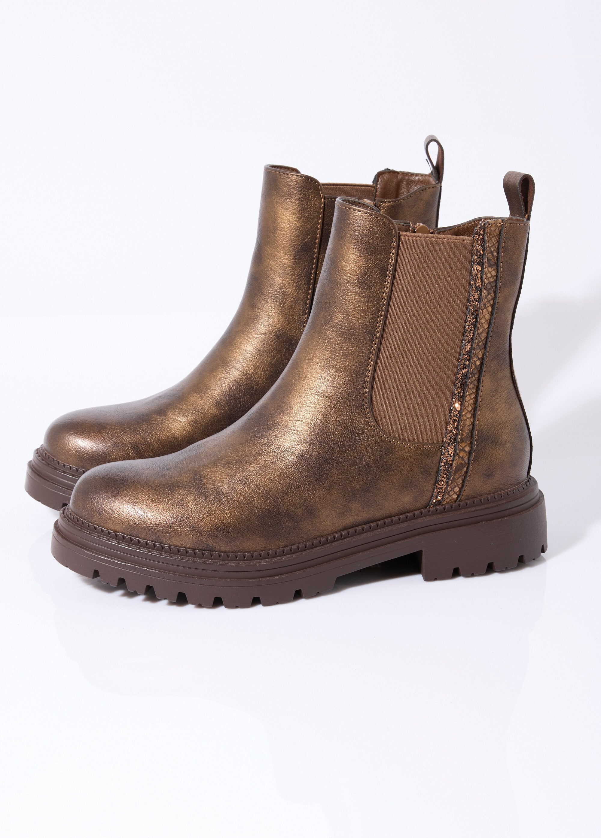 Notched_Chelsea_boots_with_material_details_Bronze_DE1_slim