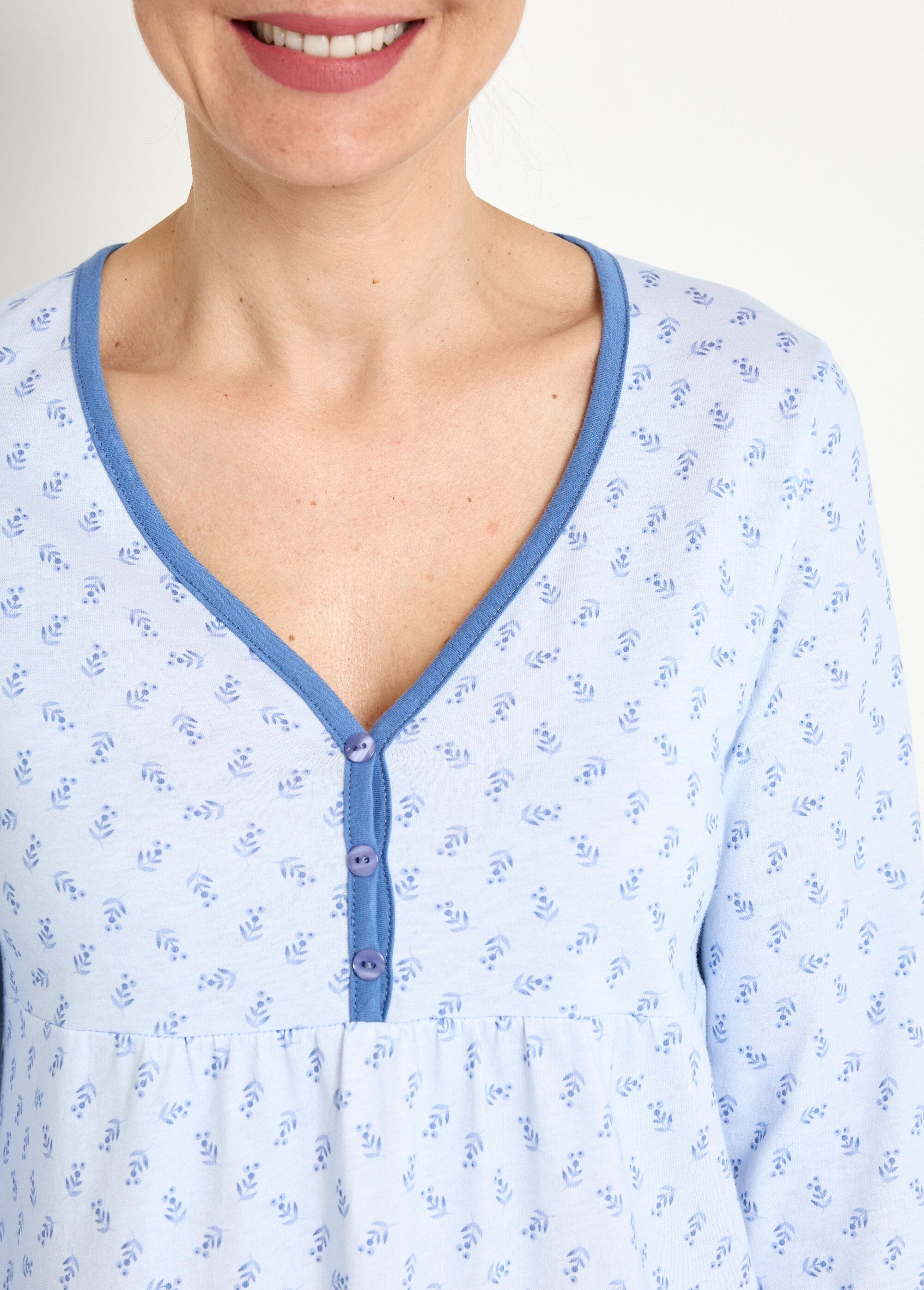 Long_3/4_sleeve_printed_cotton_nightgown_Blue_DE1_slim