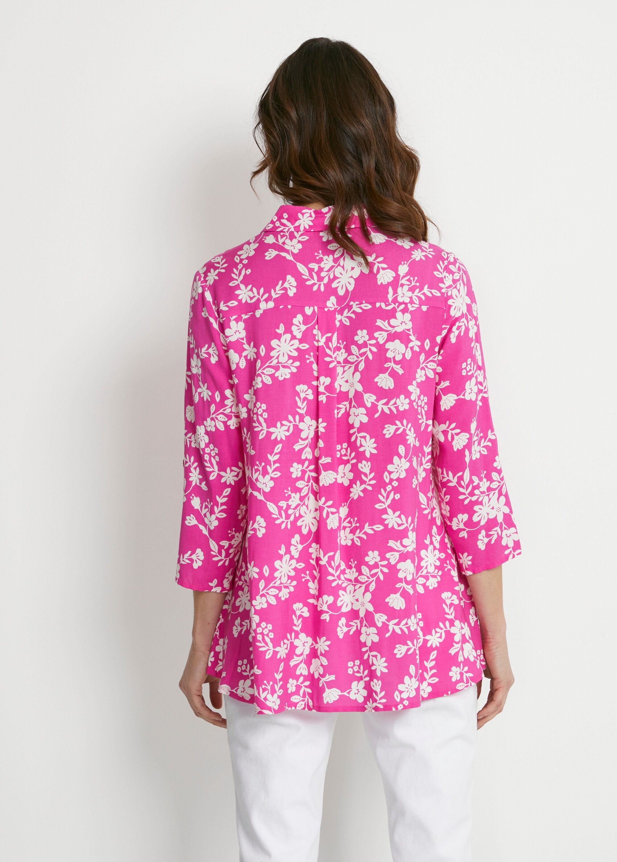 Printed_blouse_with_3/4_sleeves_and_longer_back_Fuchsia_and_white_DO1_slim
