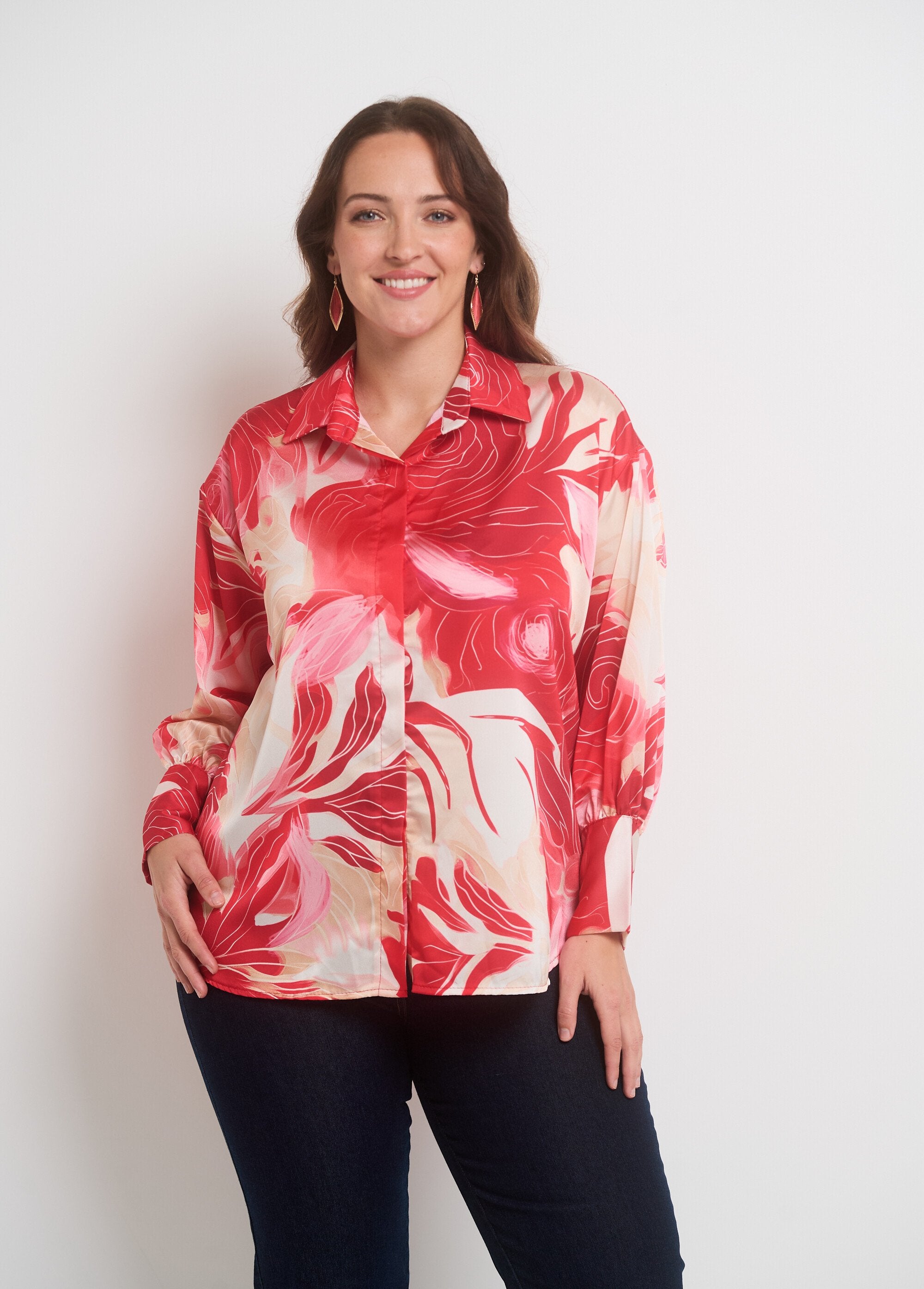 Long_sleeve_floral_satin_blouse_Red_and_pink_FA1_curvy