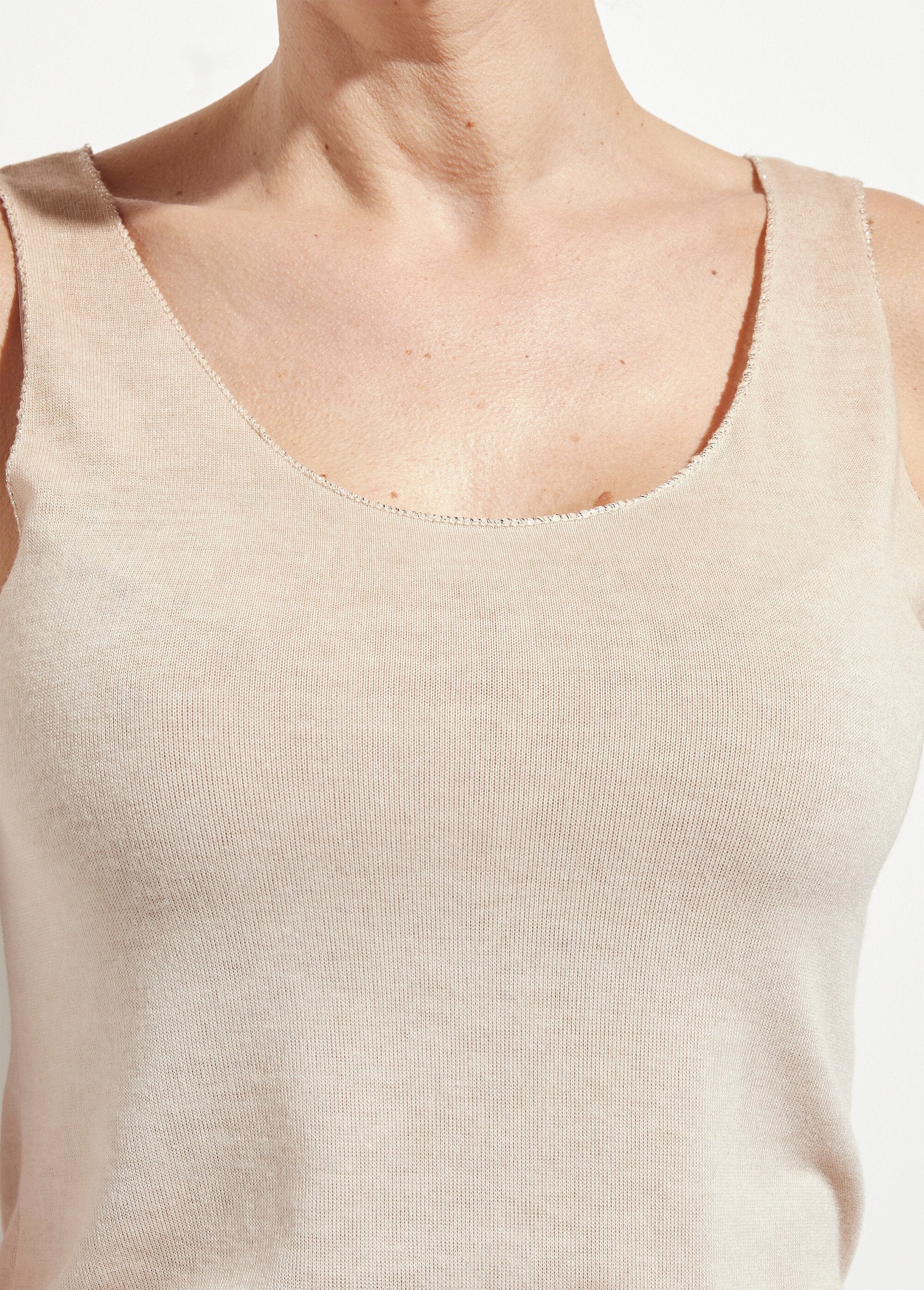 Fine_gauge_knit_V-neck_tank_top_Sand_DE1_slim