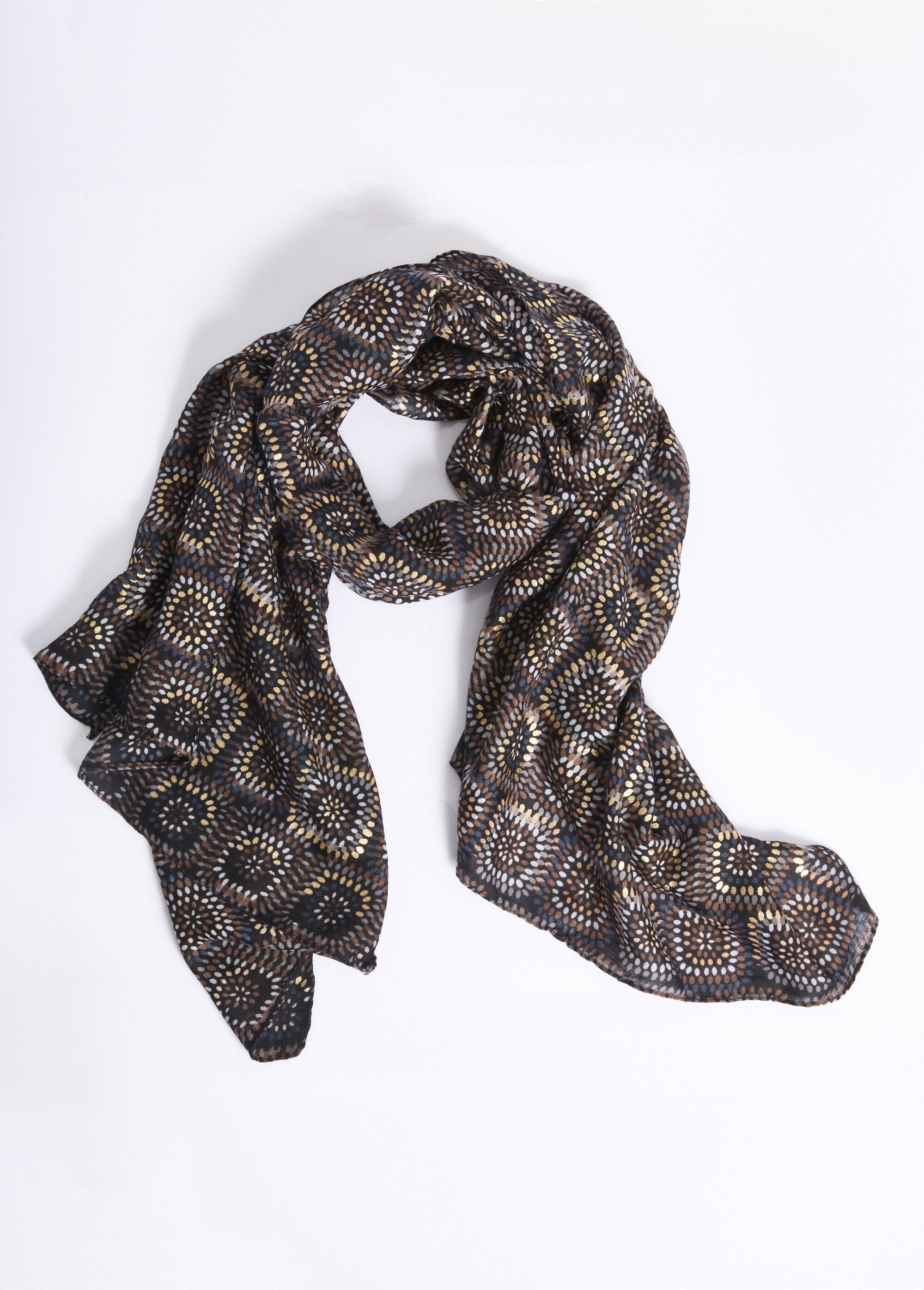 Ethnic_square_pattern_scarf_Black_FA1_slim