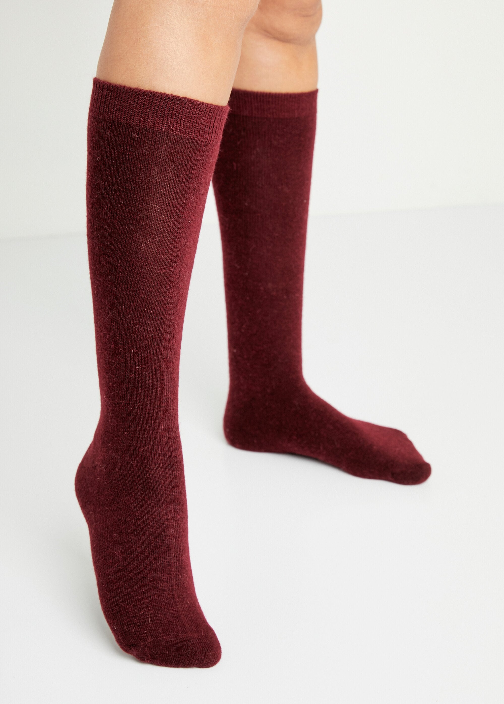 Warm_wool_and_angora_socks_Bordeaux_FA1_slim