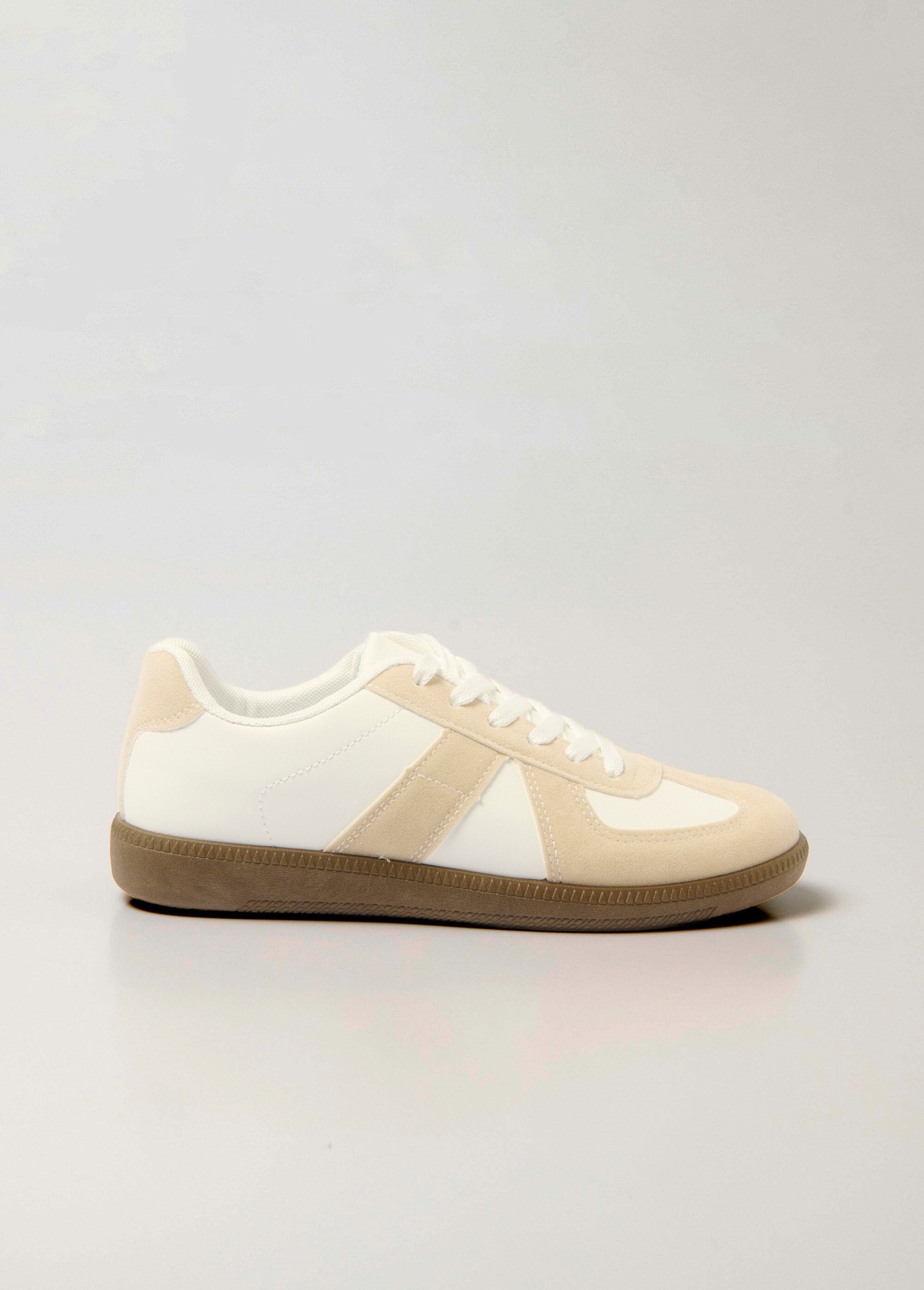 Two-tone_sneakers_with_suede-effect_details_White_DR1_slim