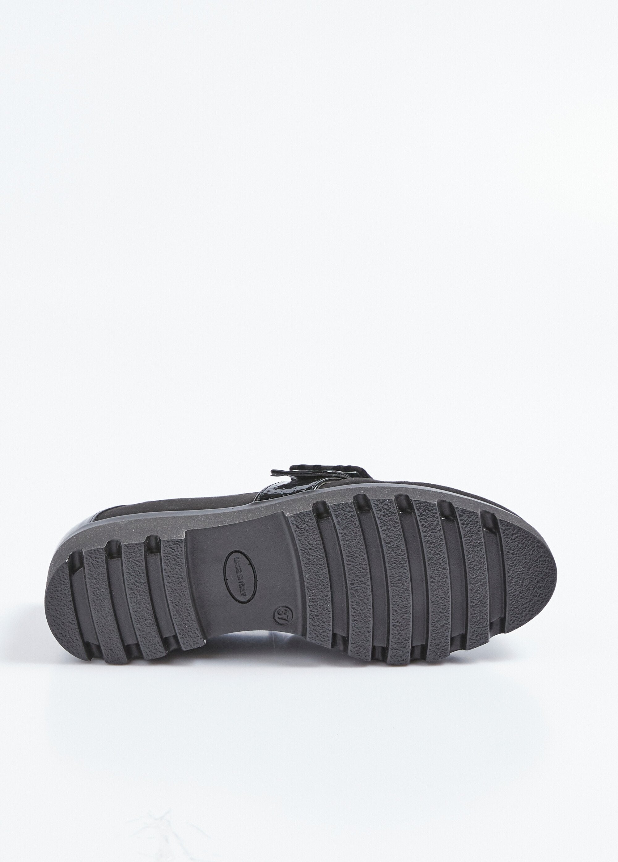 Elasticated_lugged_sole_loafers,_comfort_width_Black_UN1_slim