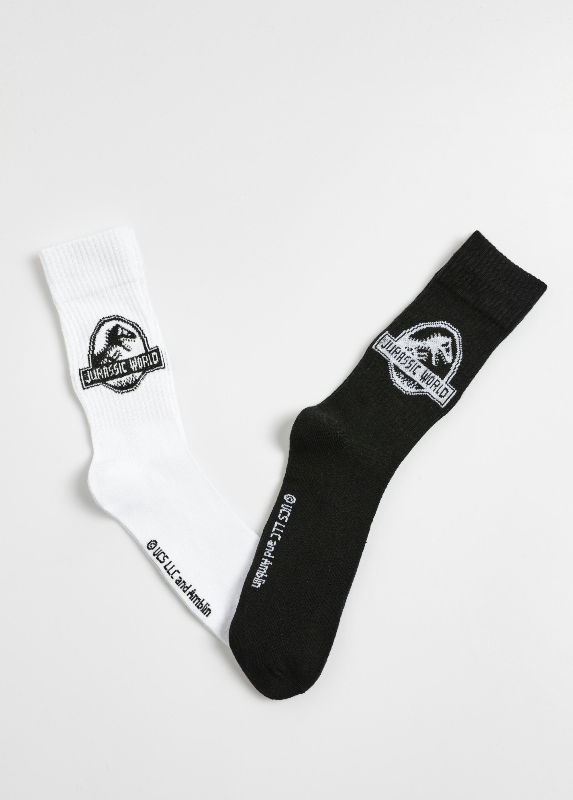 Pair_of_ribbed_socks,_Jurassic_World_White_FA1_slim