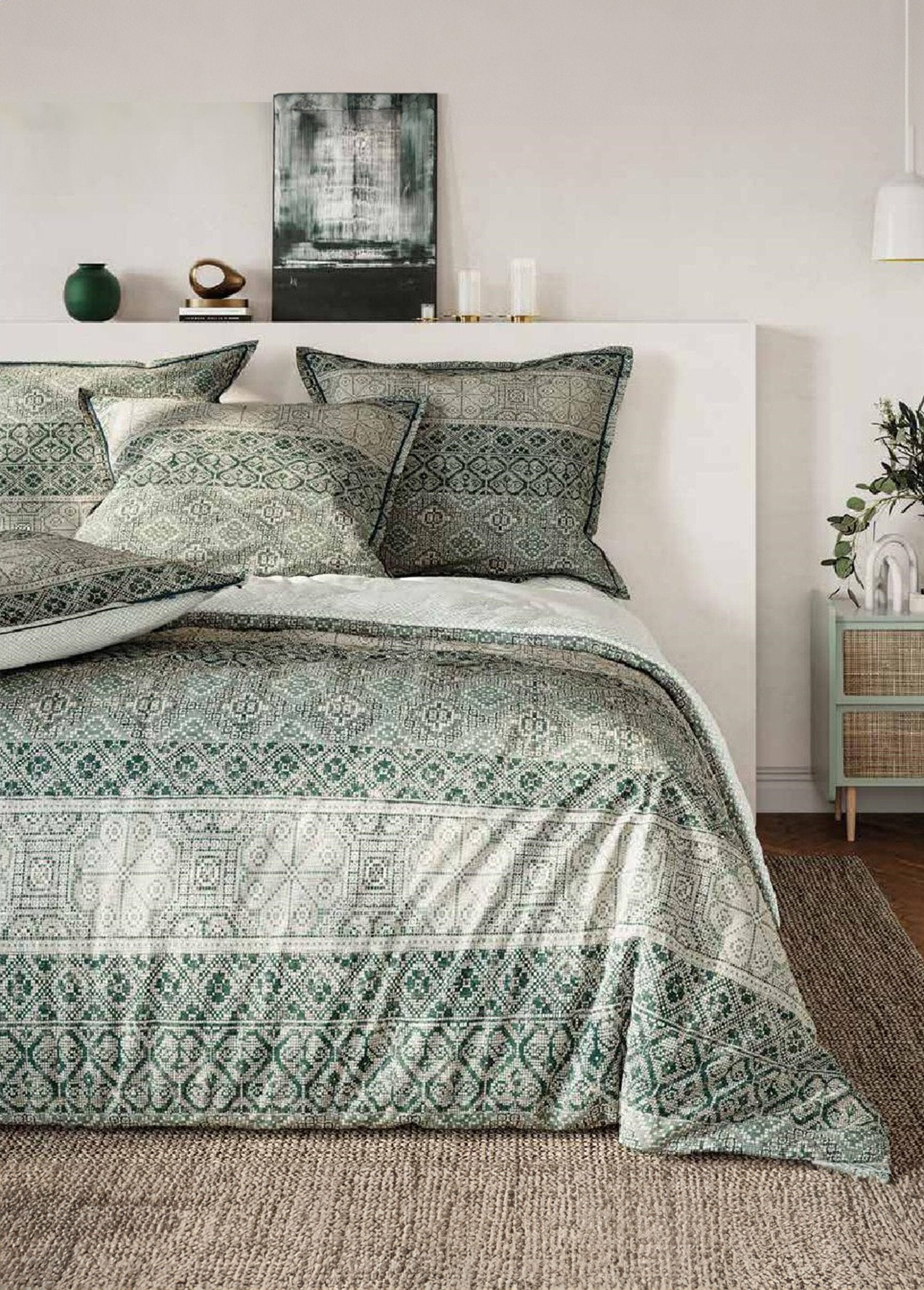 4-piece_bedding_set_with_flat_sheet,_Scandinavian_Green_FA1_slim