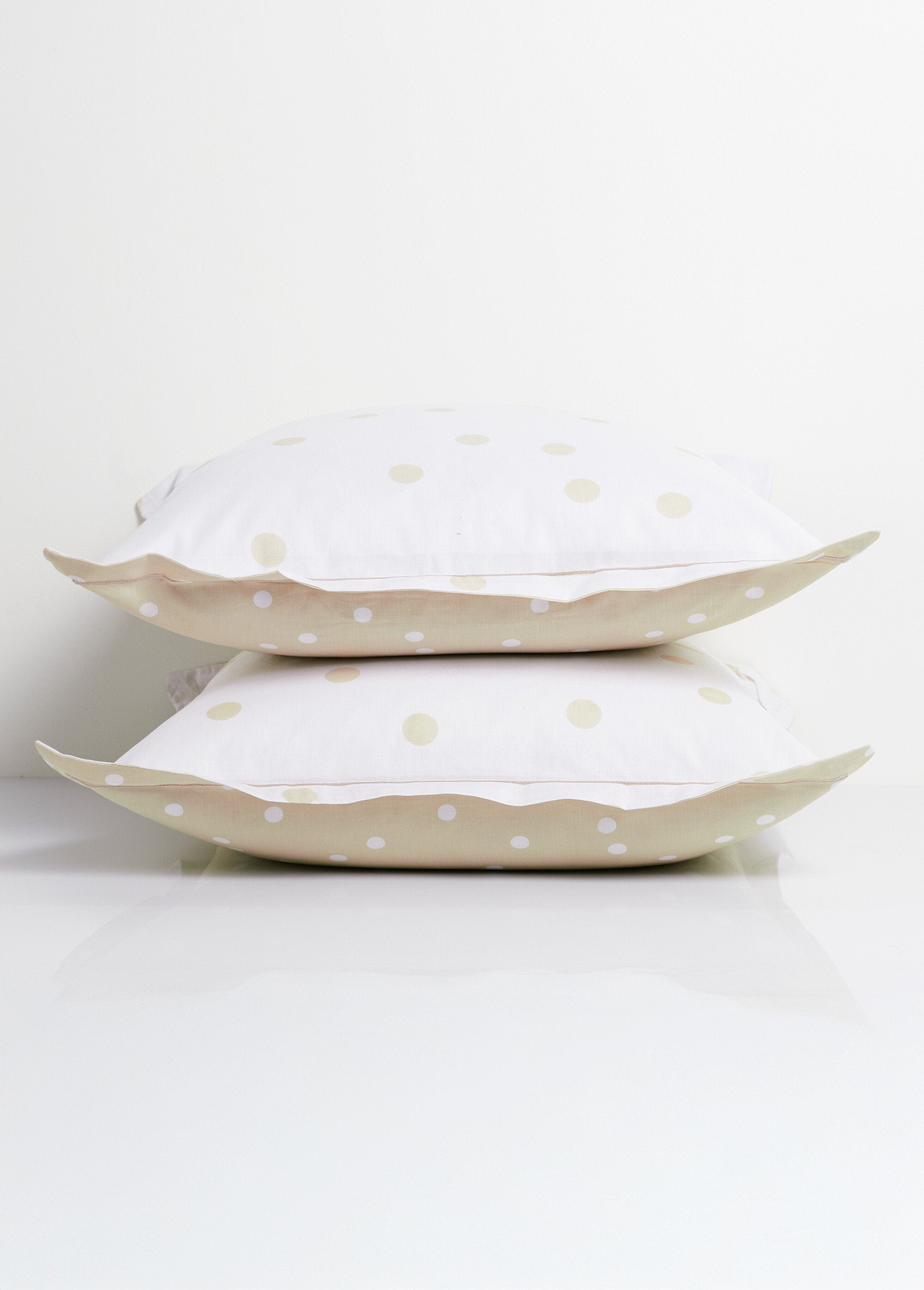 Cotton_duvet_cover_set,_polka_dots_White_and_beige_DE2_slim