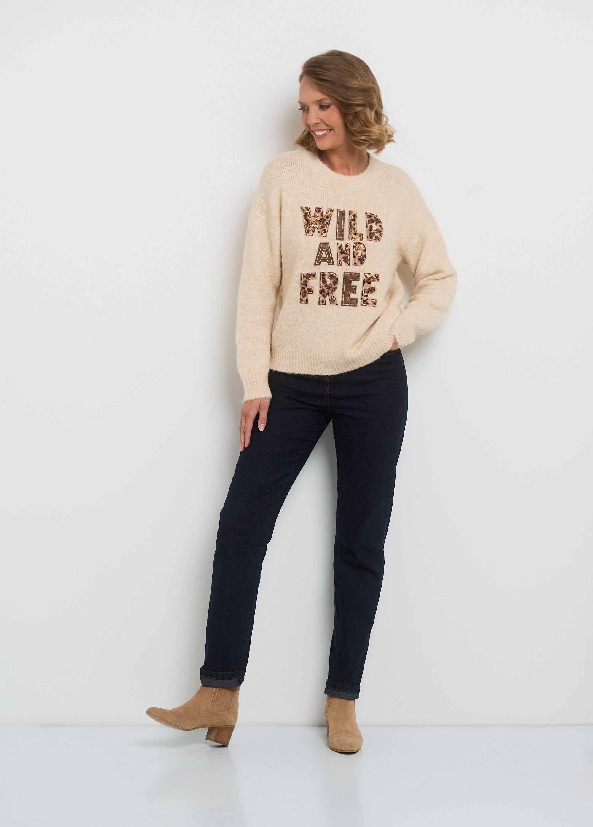 Warm_round_neck_sweater_with_fancy_message_Beige_SF1_slim
