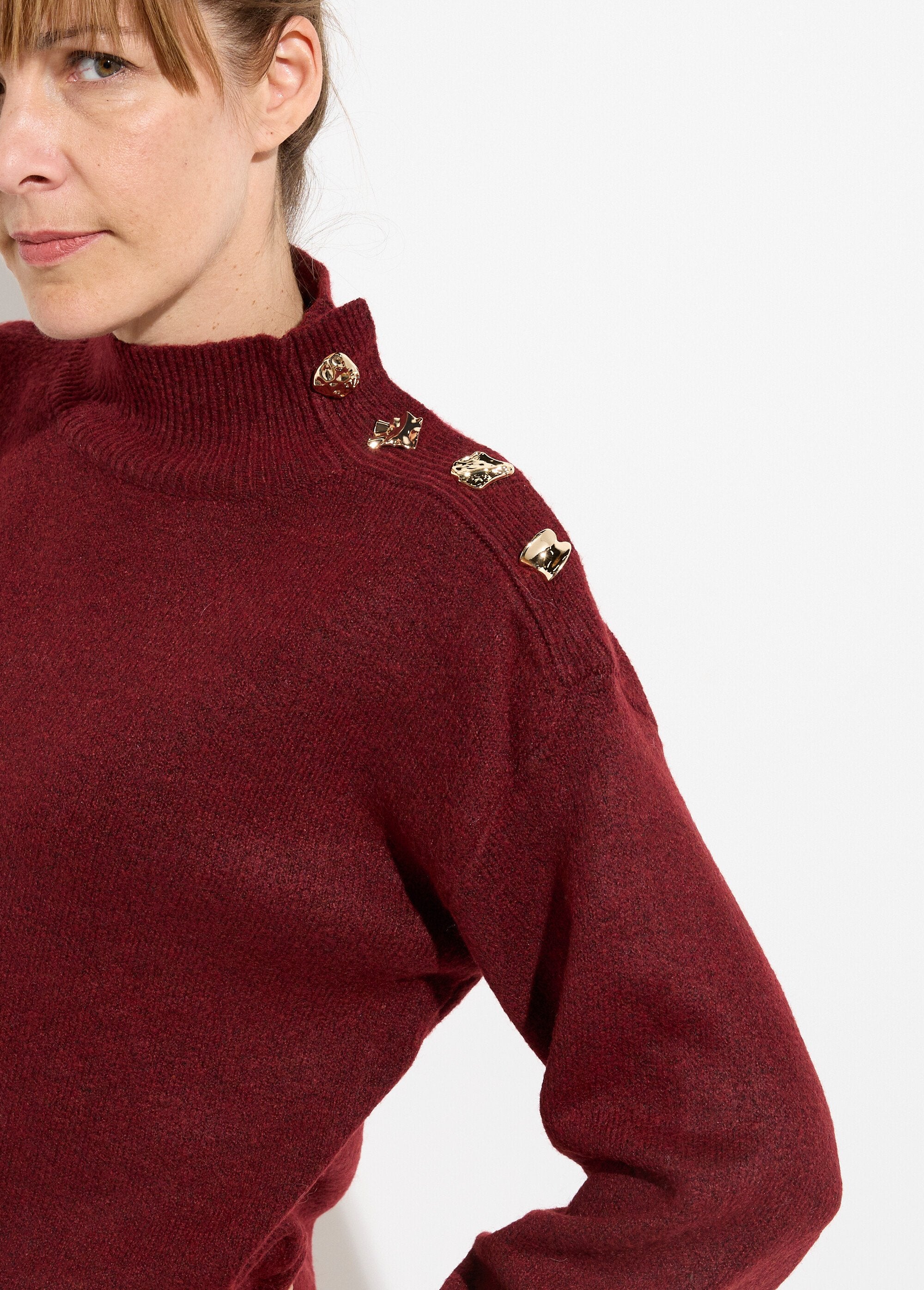High-neck_sweater_with_metal_jewel_buttons_Bordeaux_DE1_slim