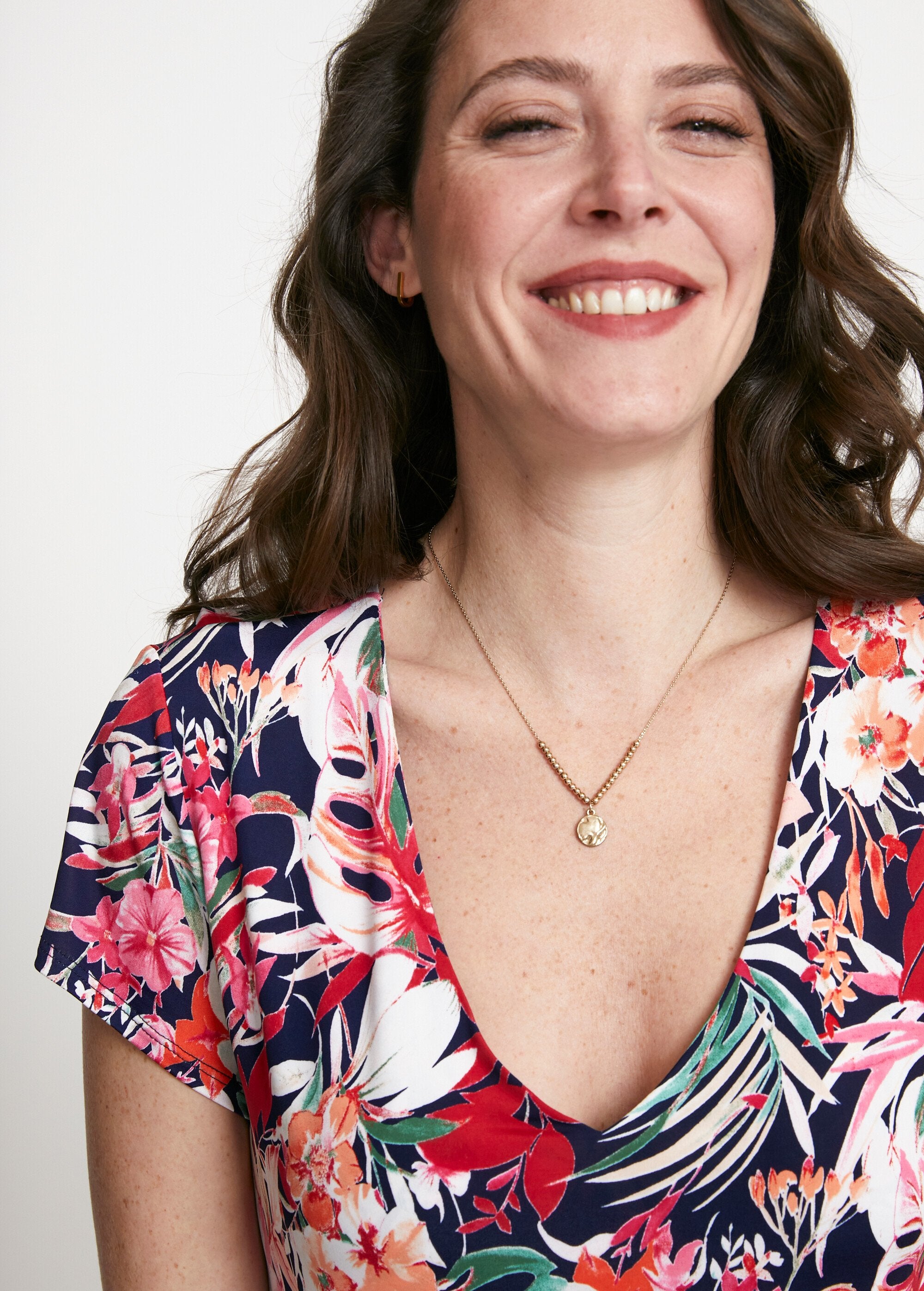 V-neck_flared_midi_dress_Fuchsia_print_DE1_slim