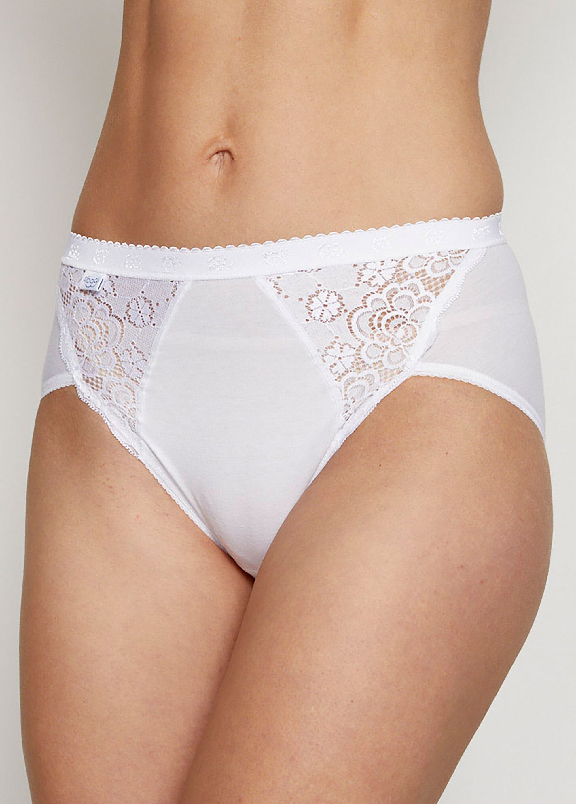 Pack_of_3_Chic_midi_panties_+_1_free_White_lot3+1free_GA1_slim