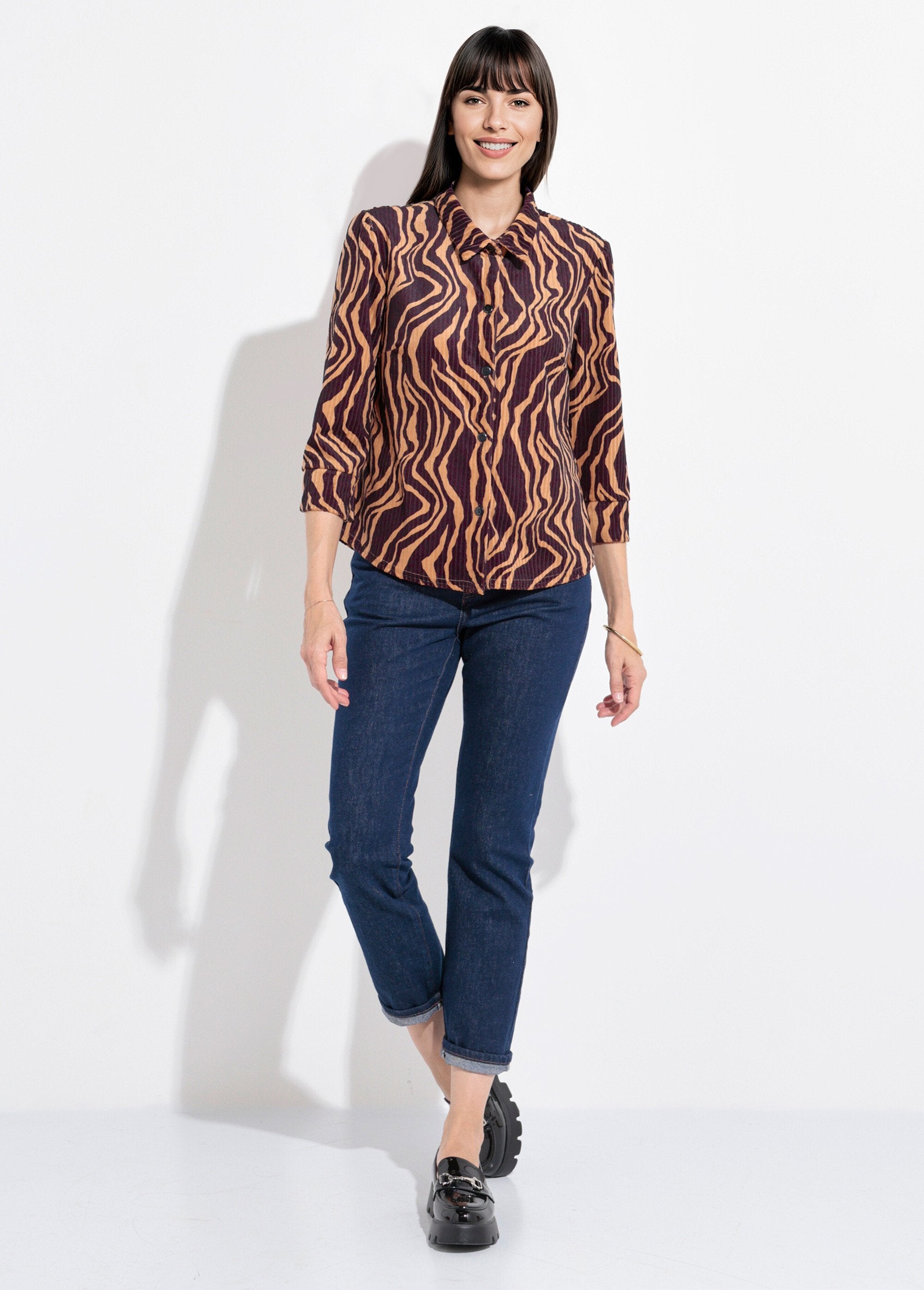 Zebra_pattern_corduroy_overshirt_Black_and_beige_SF1_slim