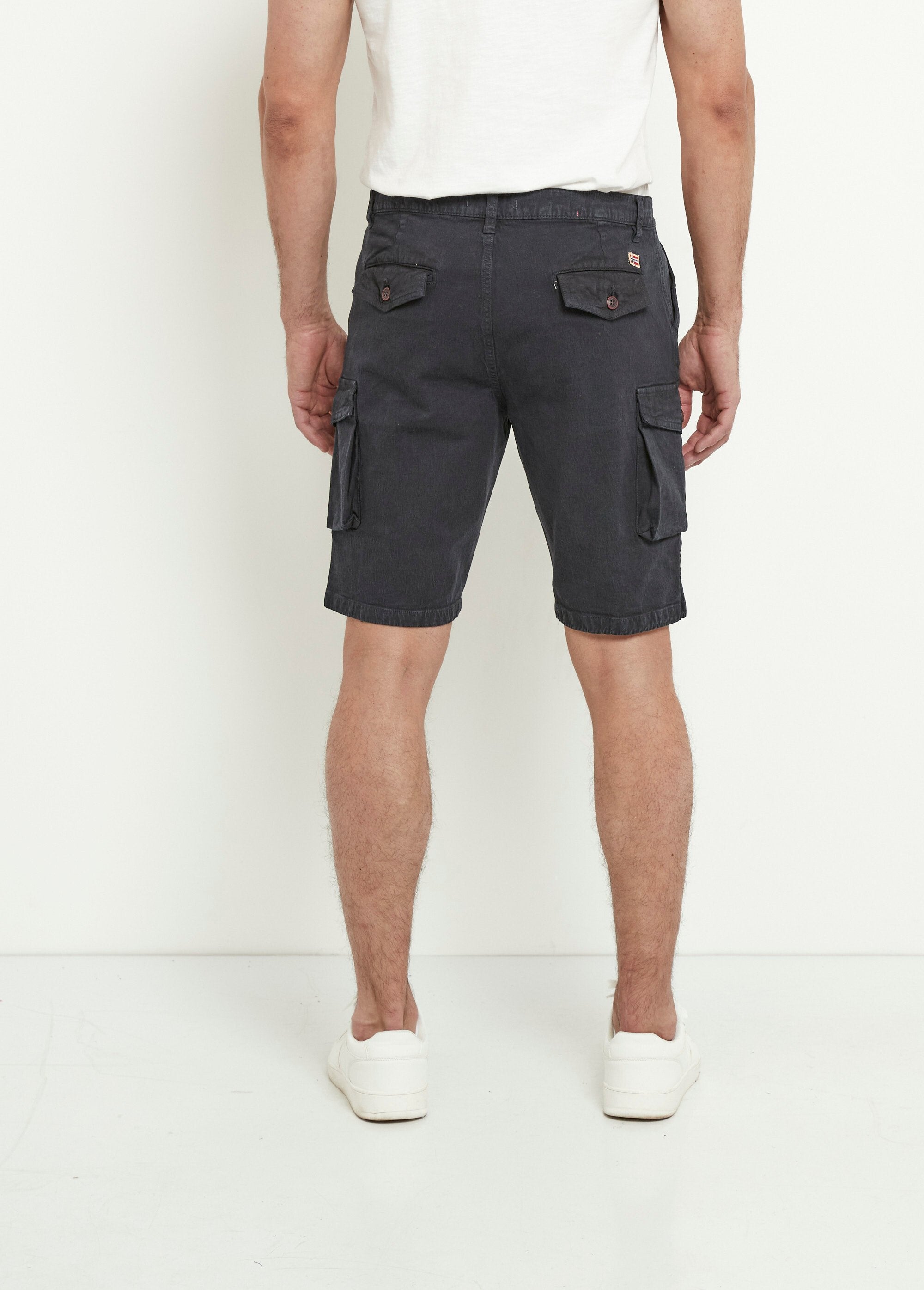 Stretch_Bermuda_shorts_with_side_flap_pockets_Marine_DO1_slim