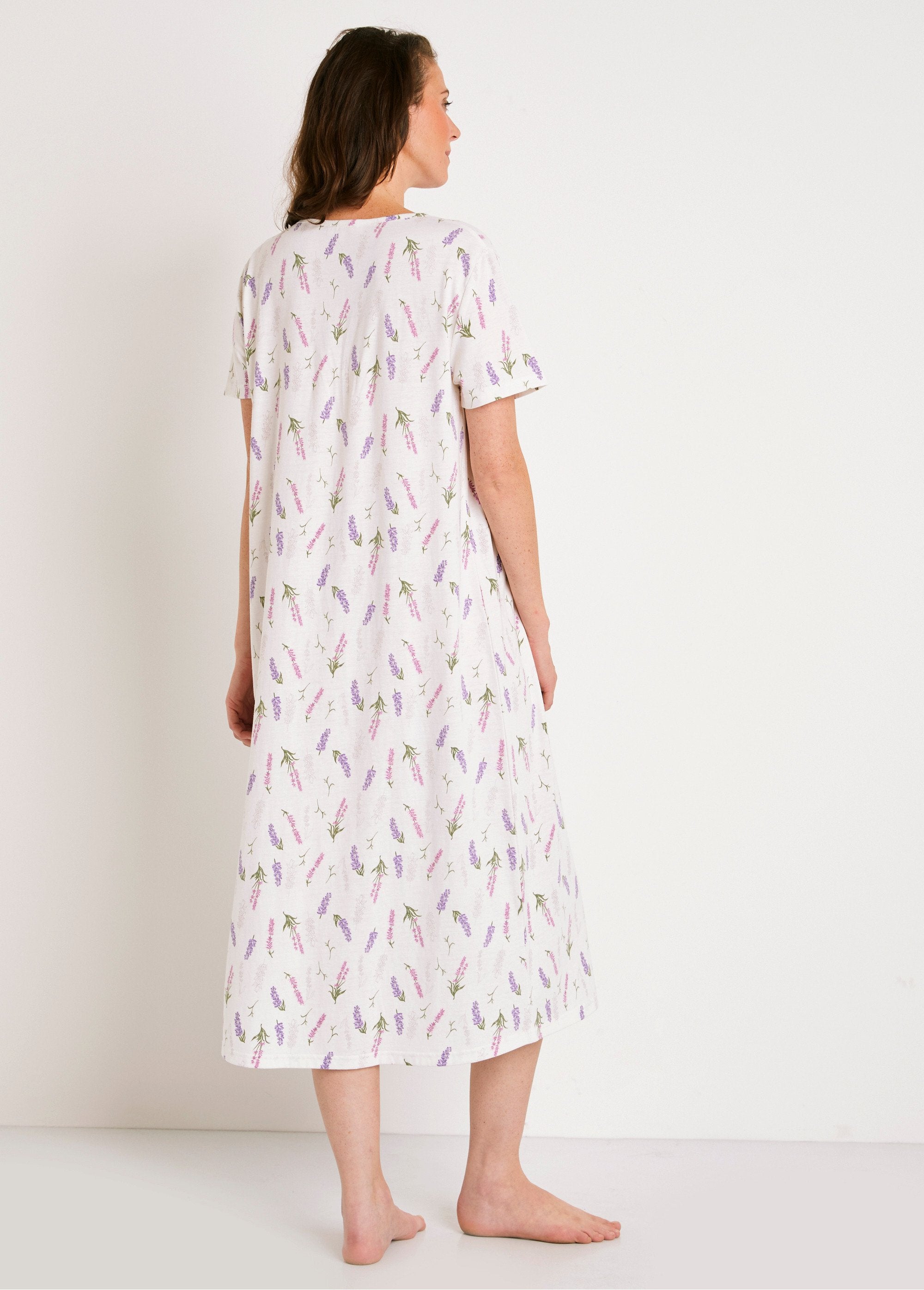 Short-sleeved_buttoned_nightgown_Parma_print_DO1_slim