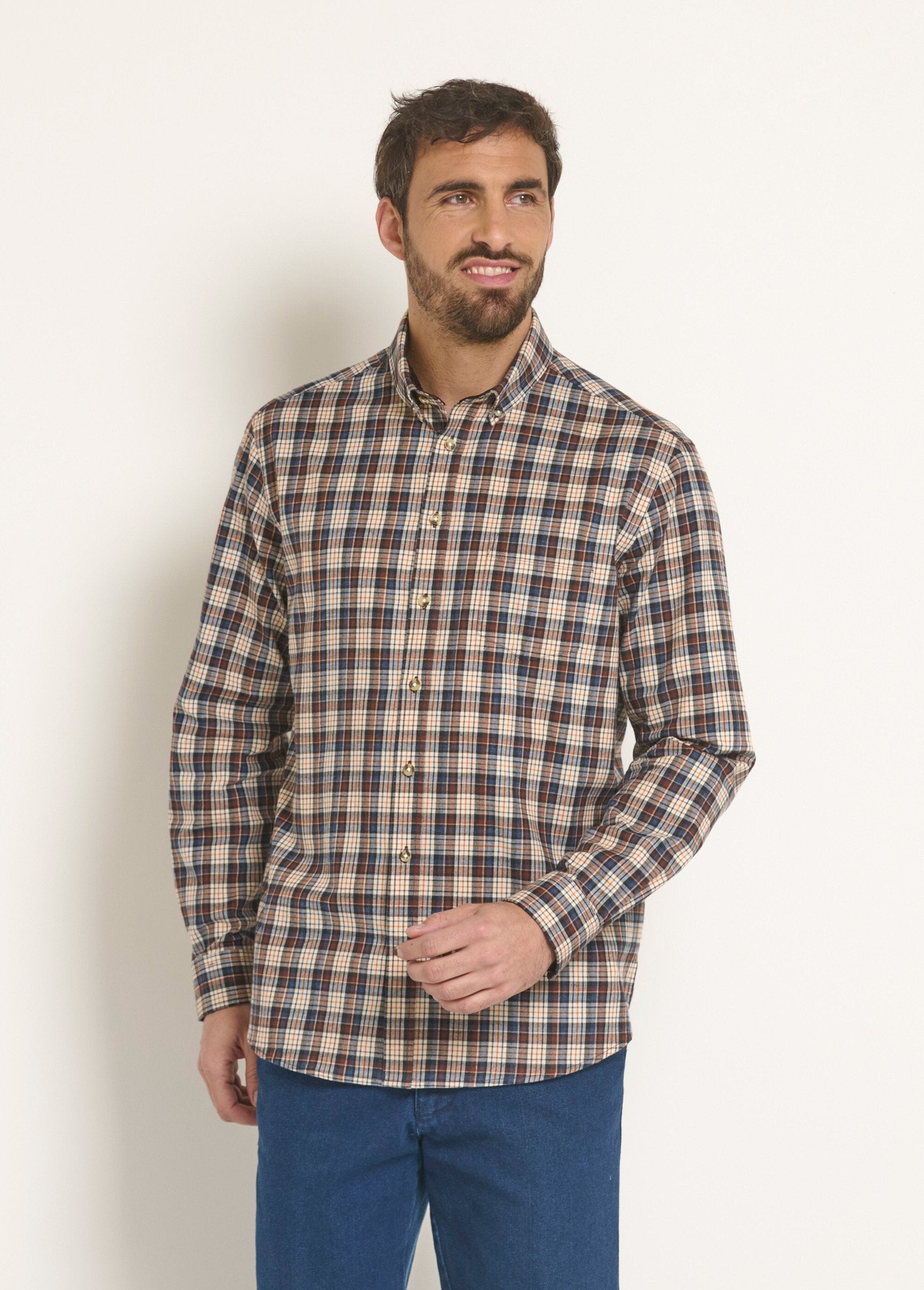 Flannel_shirt_with_velvet_details,_light_Brown_tiles_FA1_slim