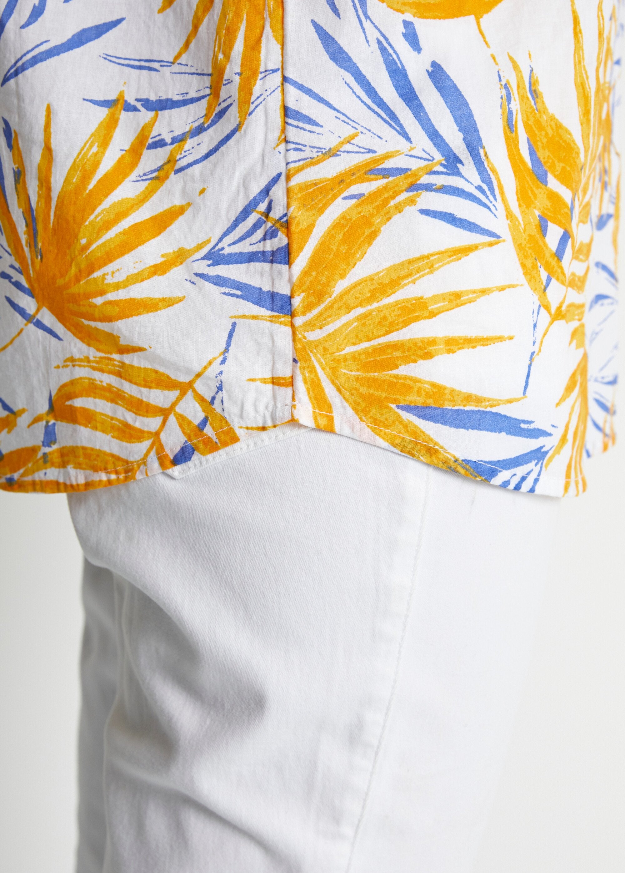 Long_printed_cotton_buttoned_blouse_Yellow_print_DE4_slim