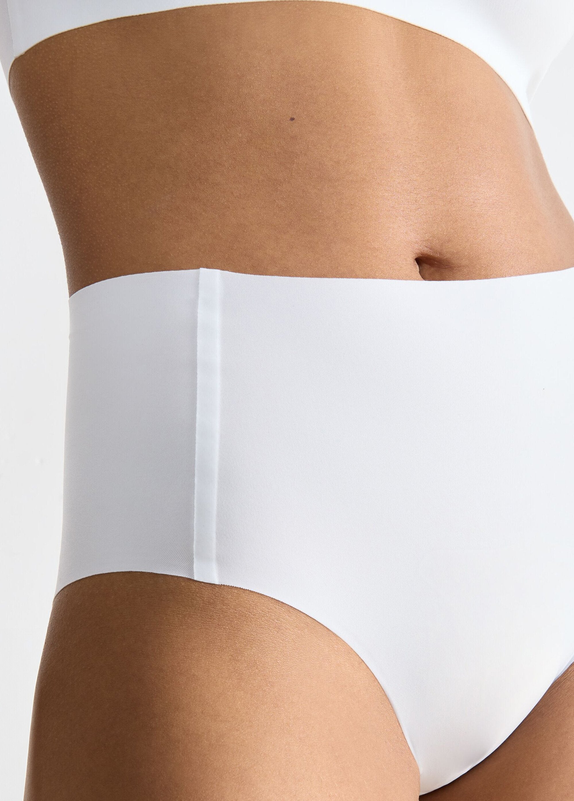 Sloggi®_-_Culotte_taille_haute_invisible_Blanc_DE1_slim