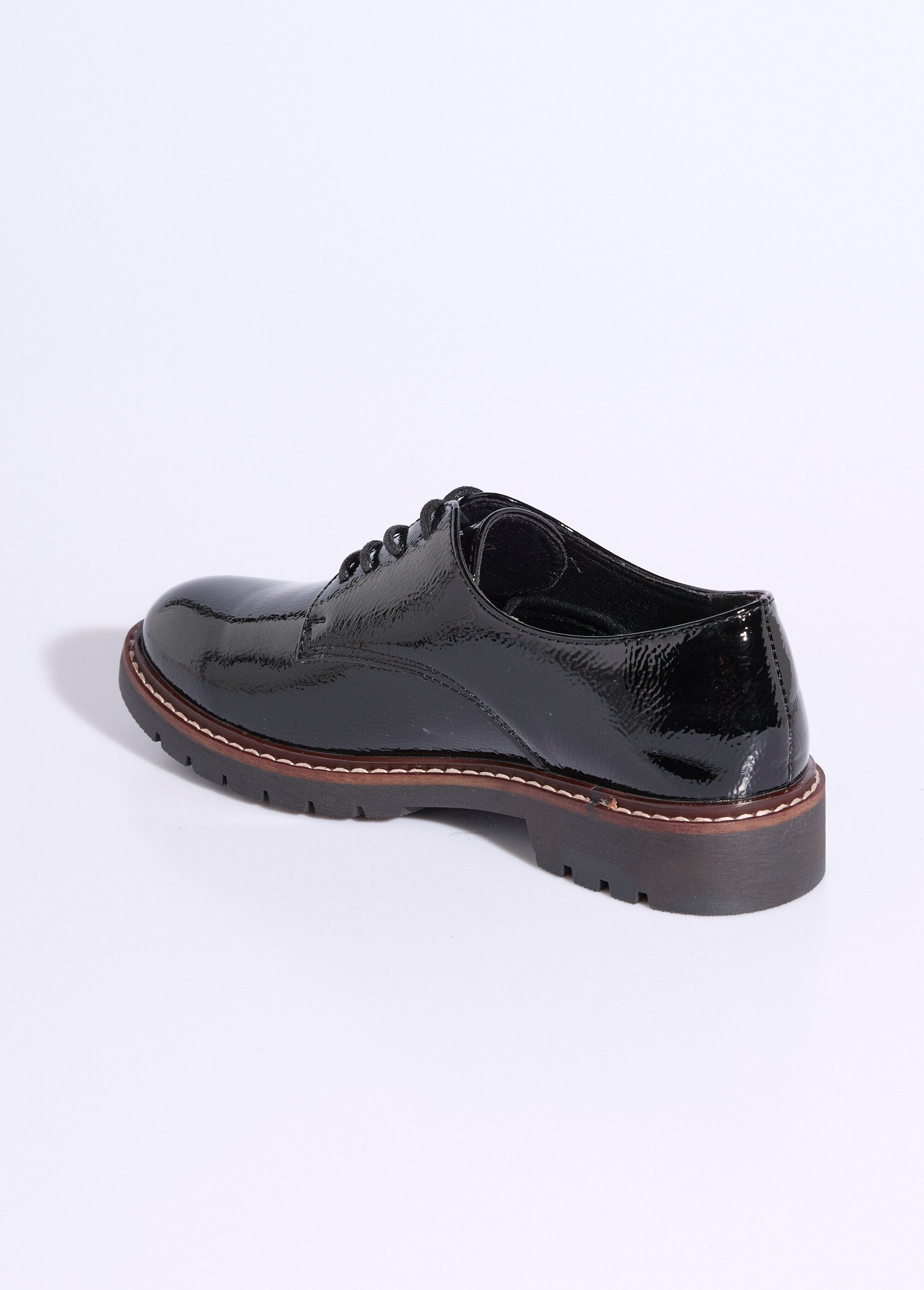 Trendy_patent_leather_lace-up_derbies_Black_DO1_slim