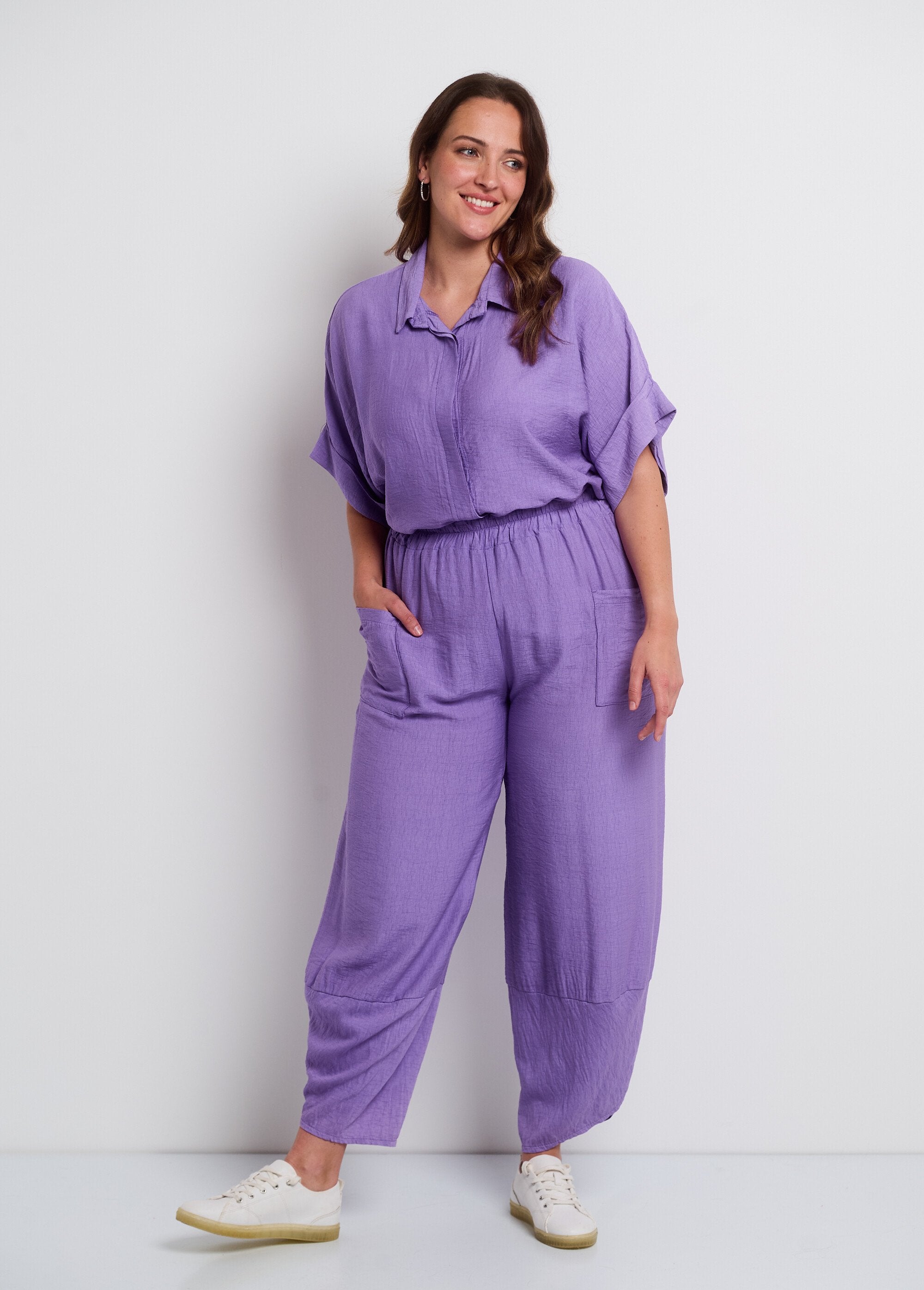 Blouse_and_pants_set_Purple_FA2_curvy