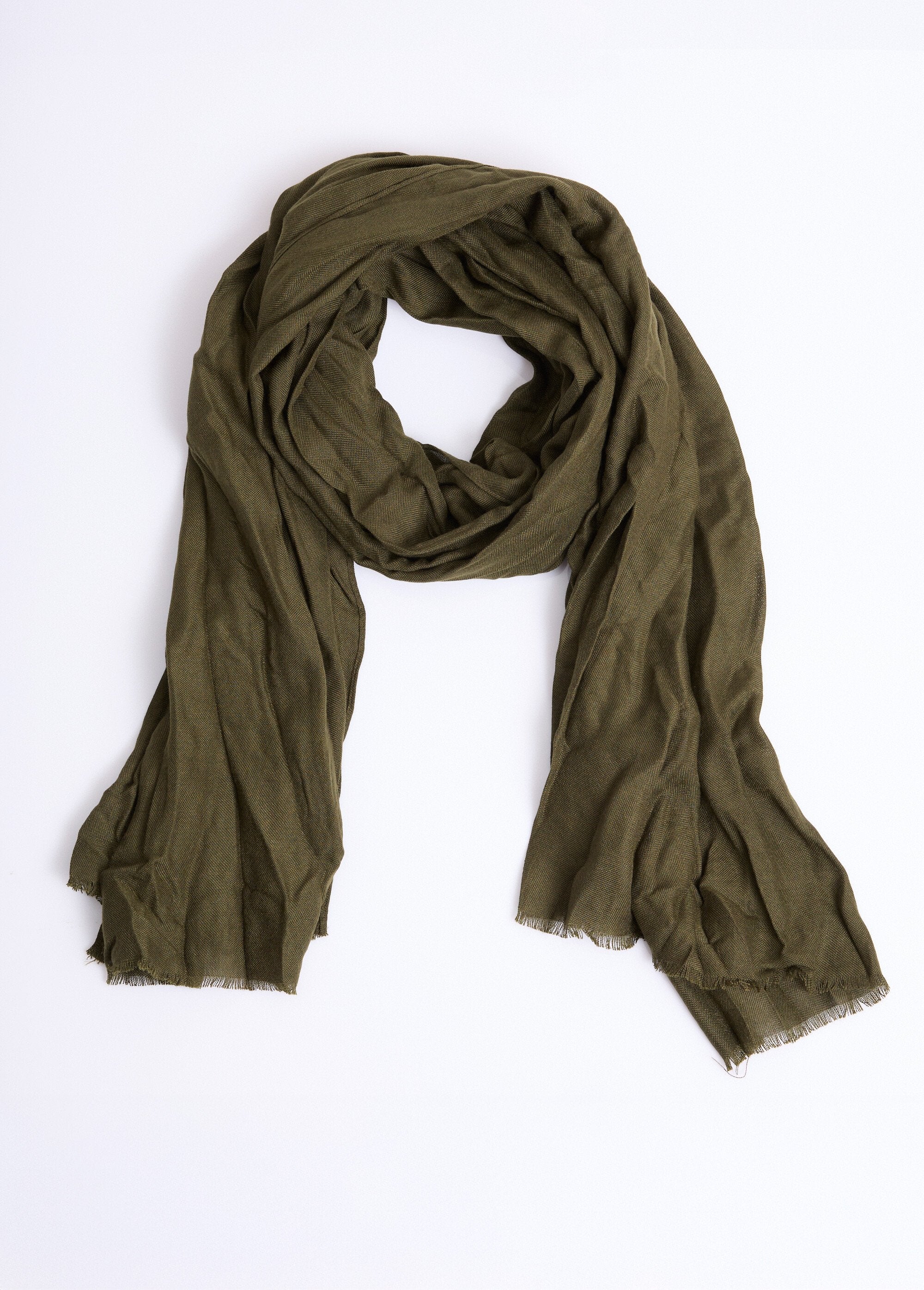 Scarf/shawl_with_small_fringes_Green_DE1_slim