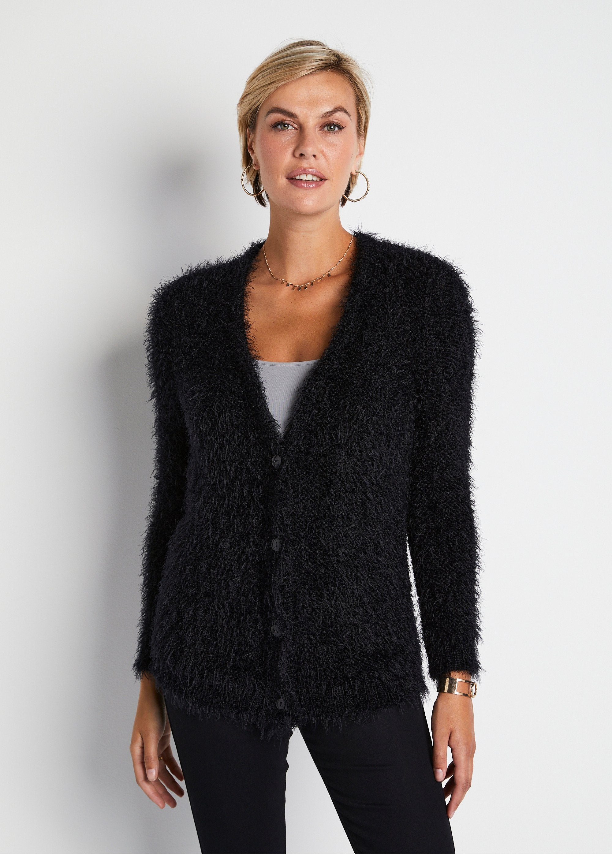 Soft_knit_mid-length_buttoned_cardigan_Black_FA1_slim