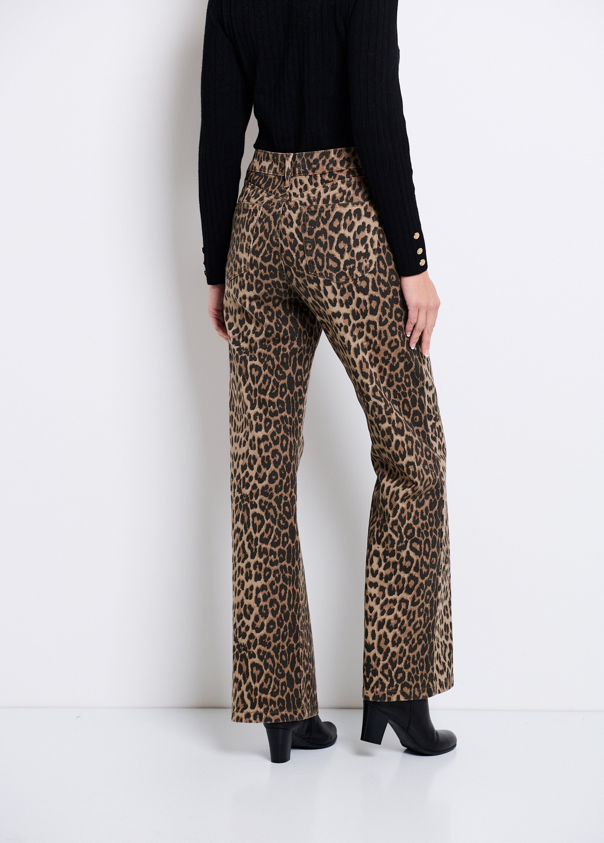 5-pocket_straight_leopard_print_jeans_Leopard_DO1_slim