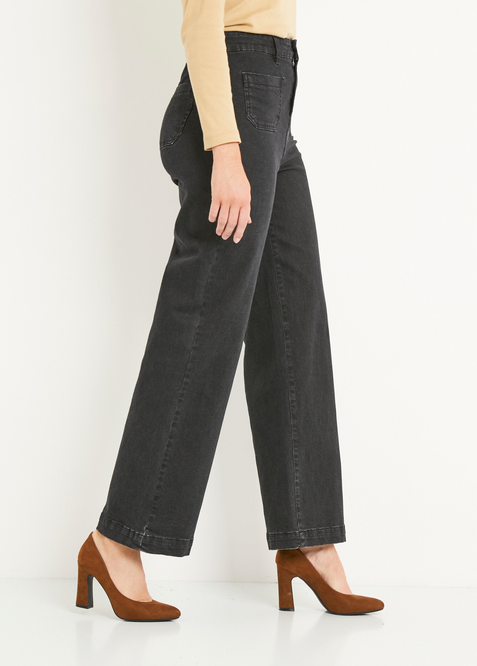 Extra-stretch_wide-leg_denim_jeans_with_4_pockets_Black_DR1_slim