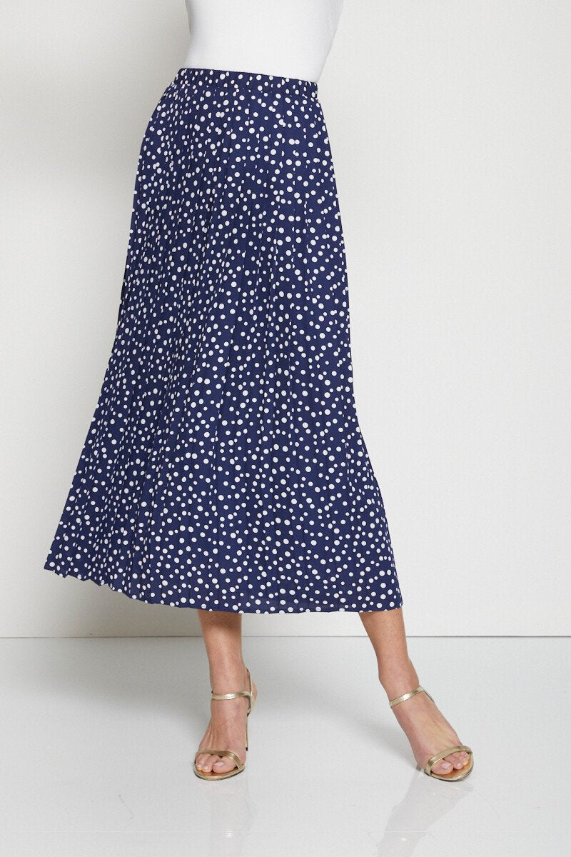 Long_pleated_polka_dot_print_skirt_Navy_and_white_FA1_slim