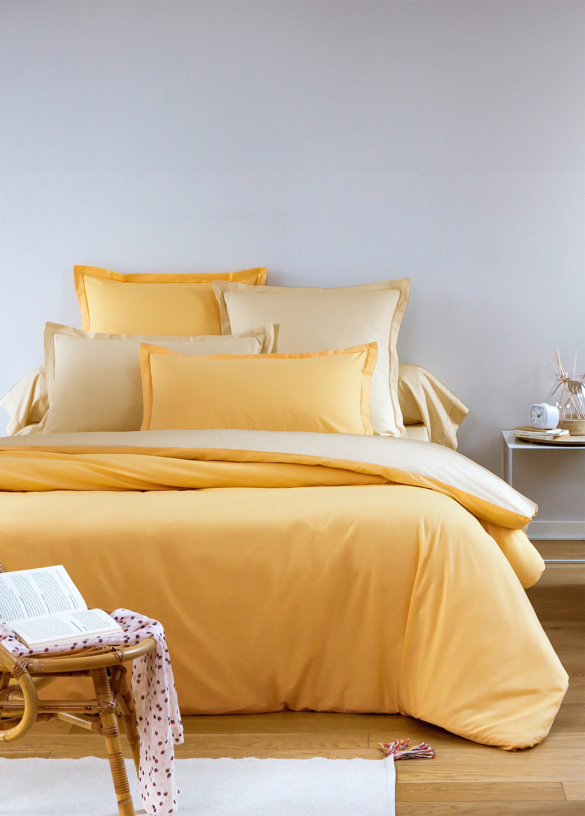 Plain_pure_cotton_pillowcase_RELAX_Banana_yellow_DE2_slim