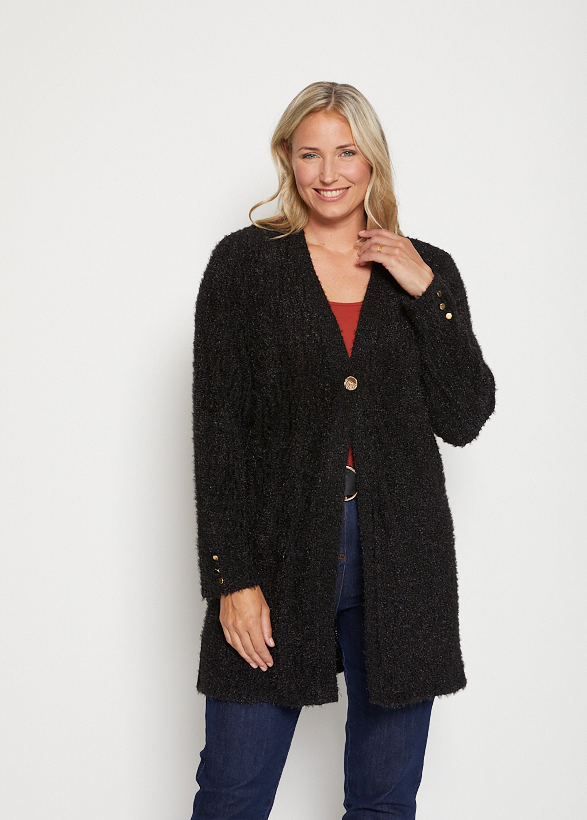 Long_loose_V-neck_cardigan_with_raised_shimmering_knit_Black_FA1_curvy