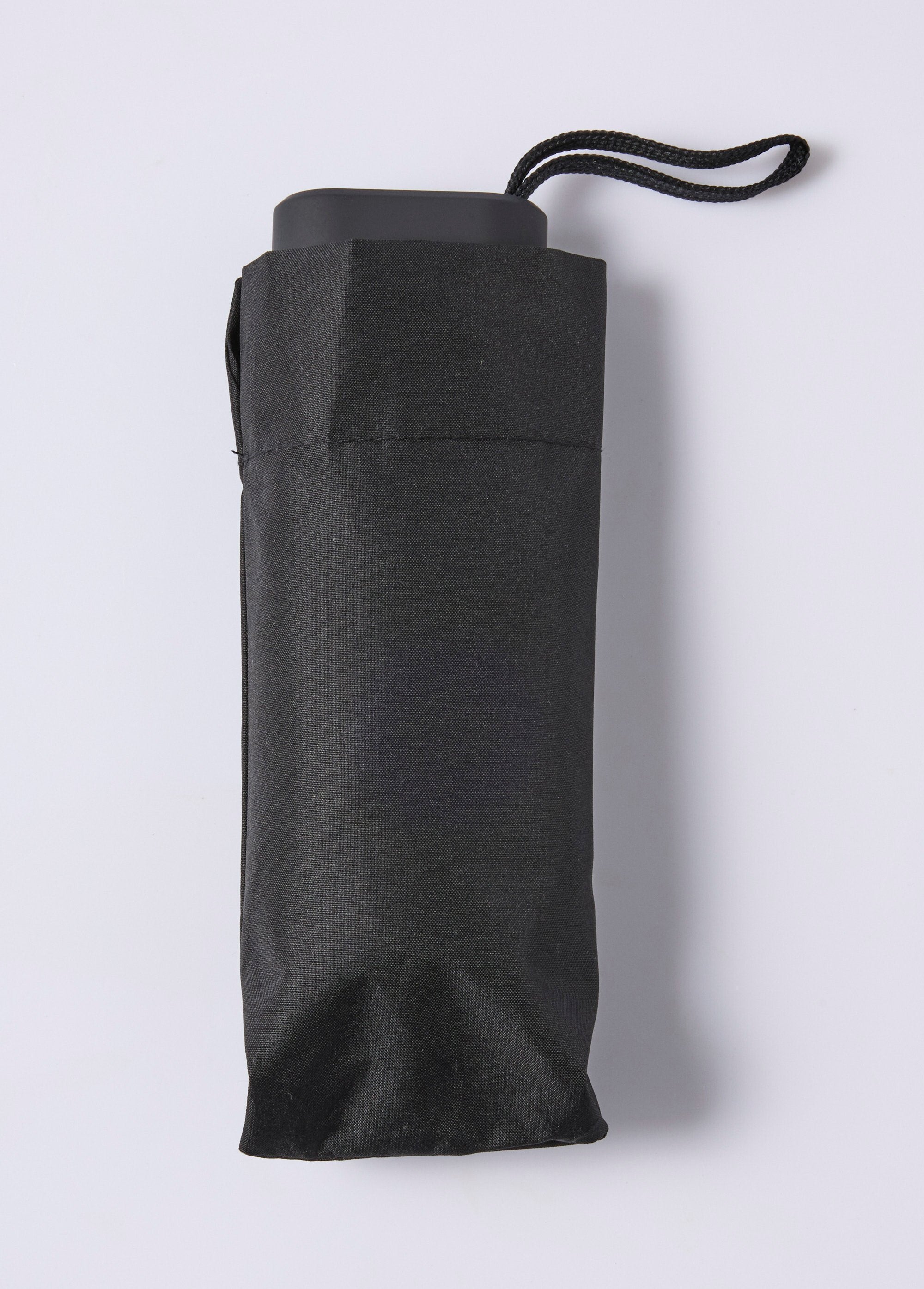 Ultra-strong_mini_folding_umbrella_Black_FA1_slim