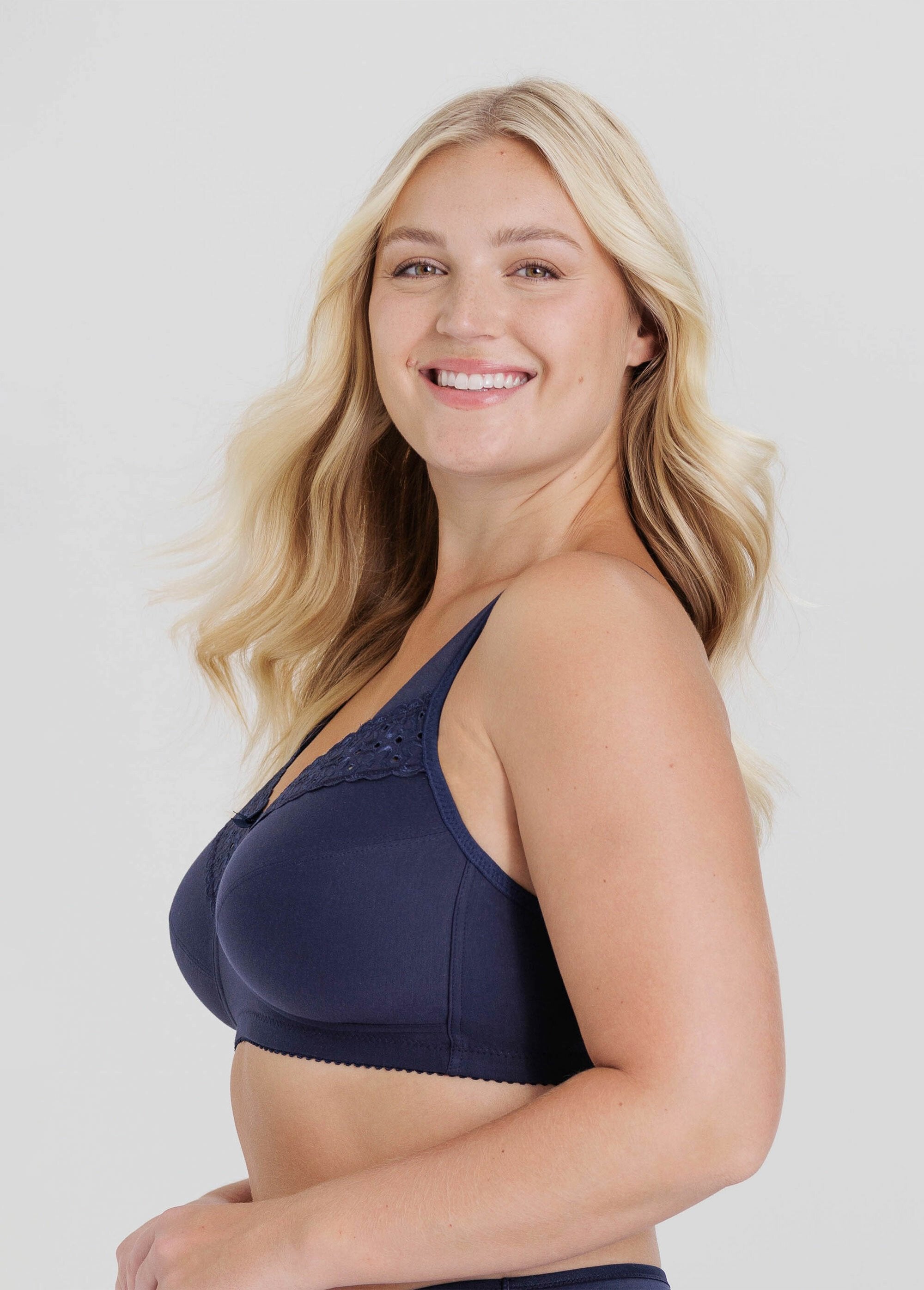 Miss_Mary®_-_Embroidered_underwired_bra_Marine_GA1_slim