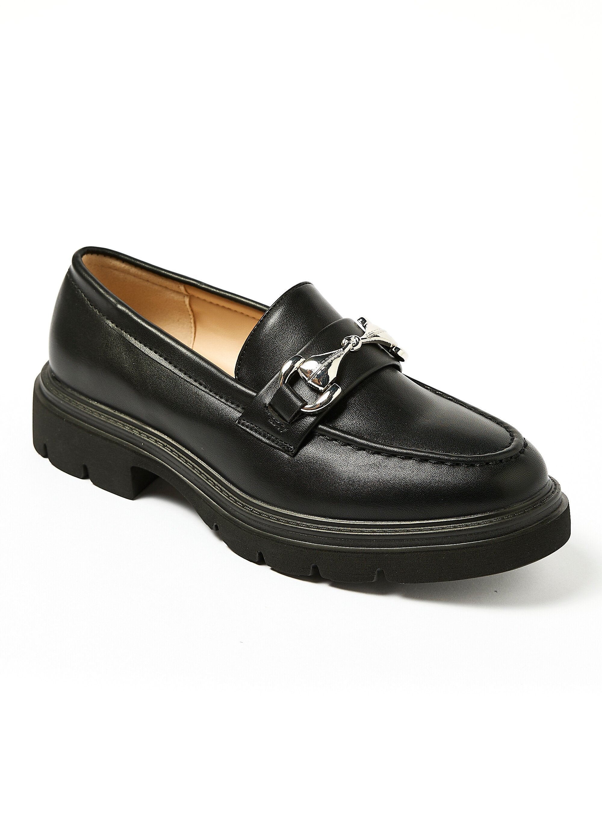 Loafers_with_notched_sole_and_metal_bit_Black_FA1_slim