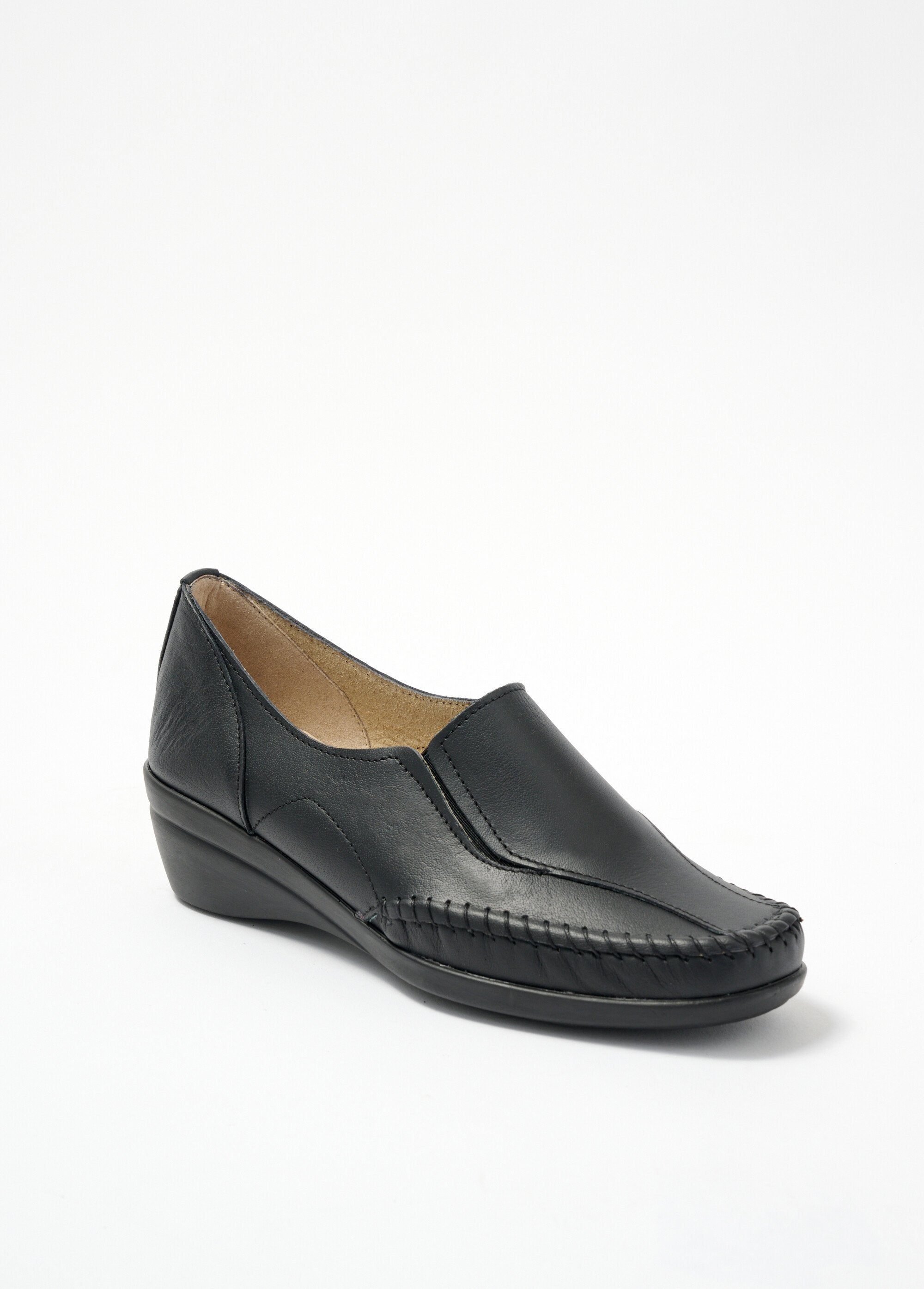 Large-width_leather_wedge_loafers_Black_FA1_slim