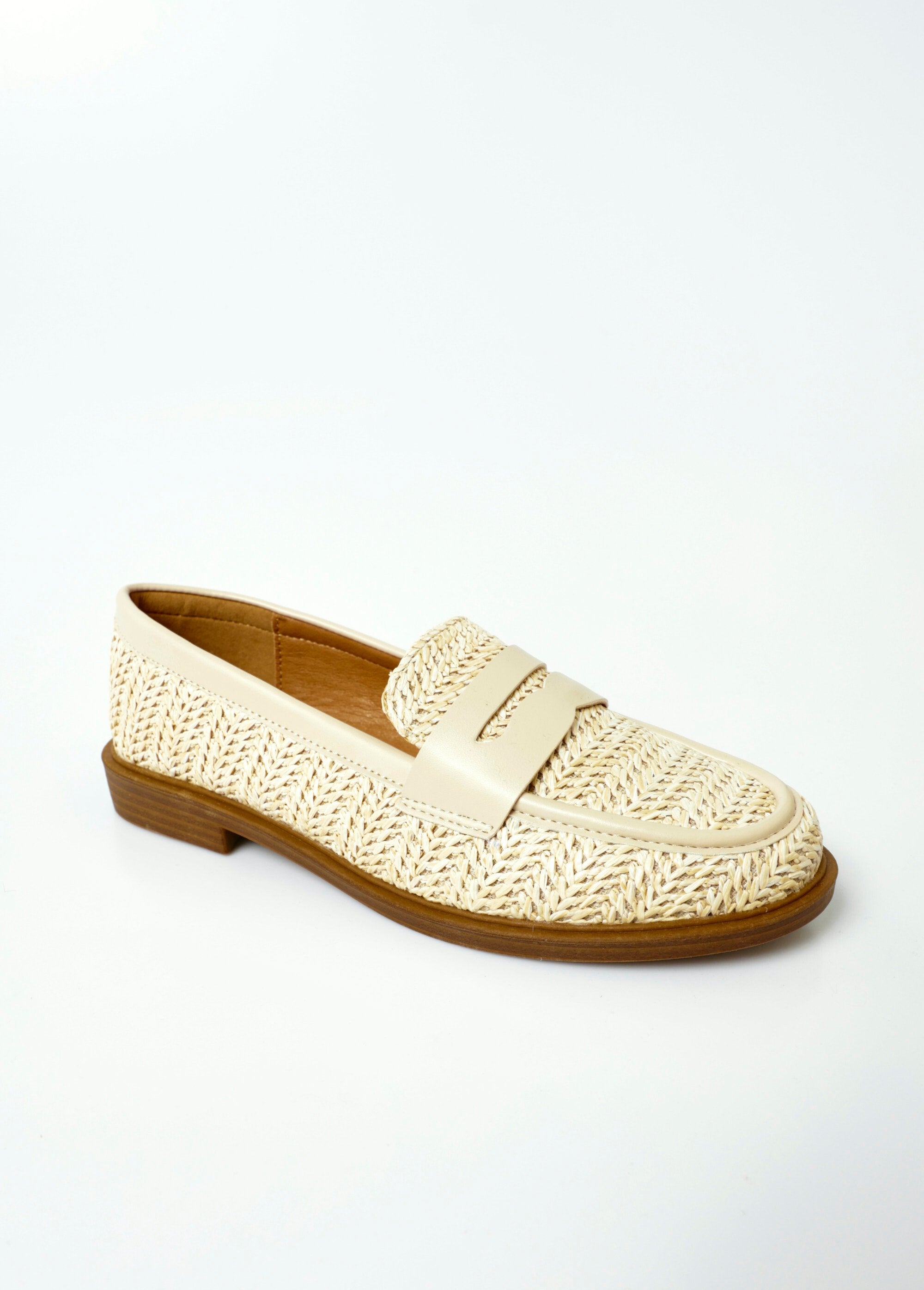 Metallic_woven_effect_loafers_with_tab_Beige_FA1_slim