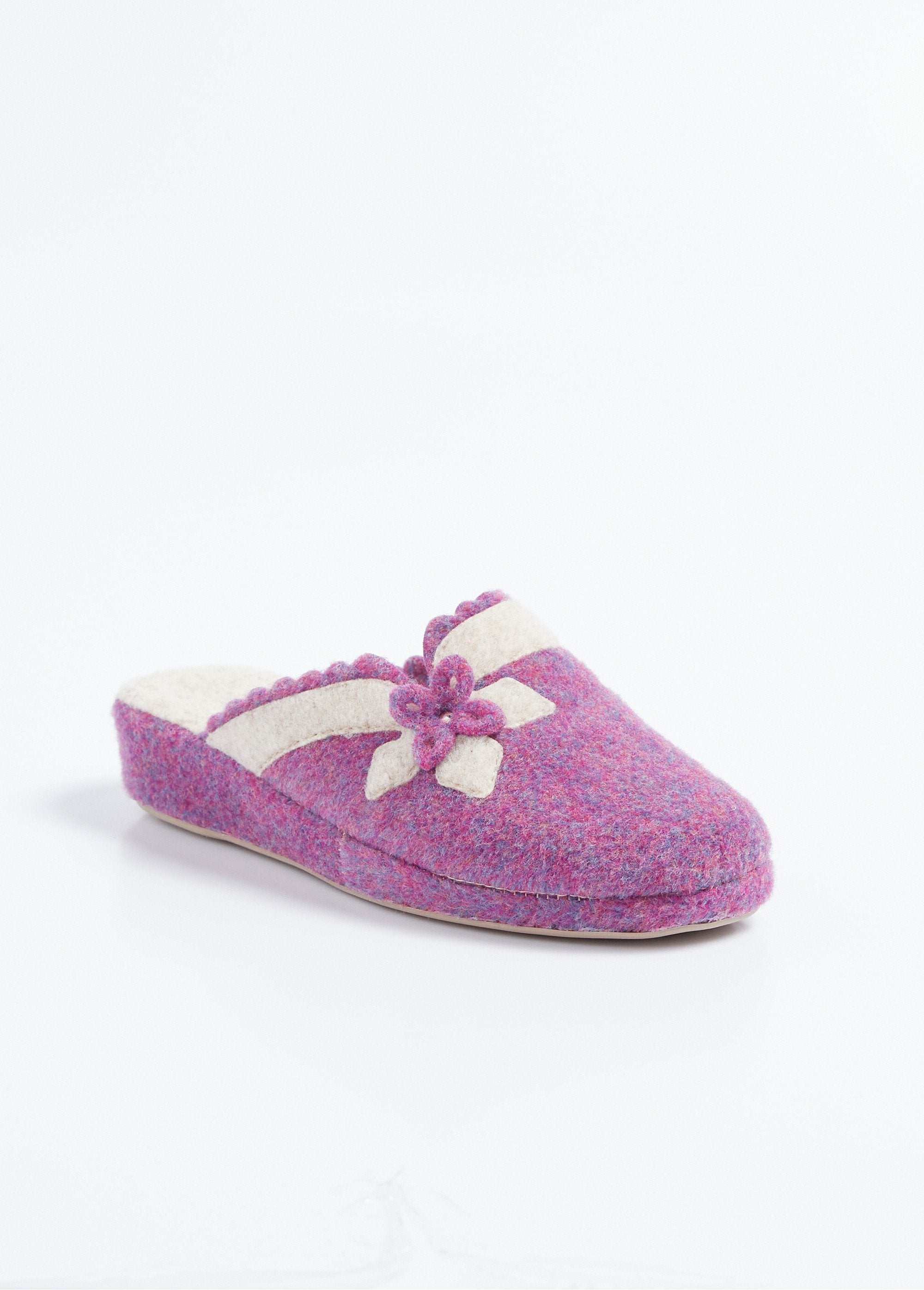 Felt_mule_with_floral_application_Parma_FA1_slim