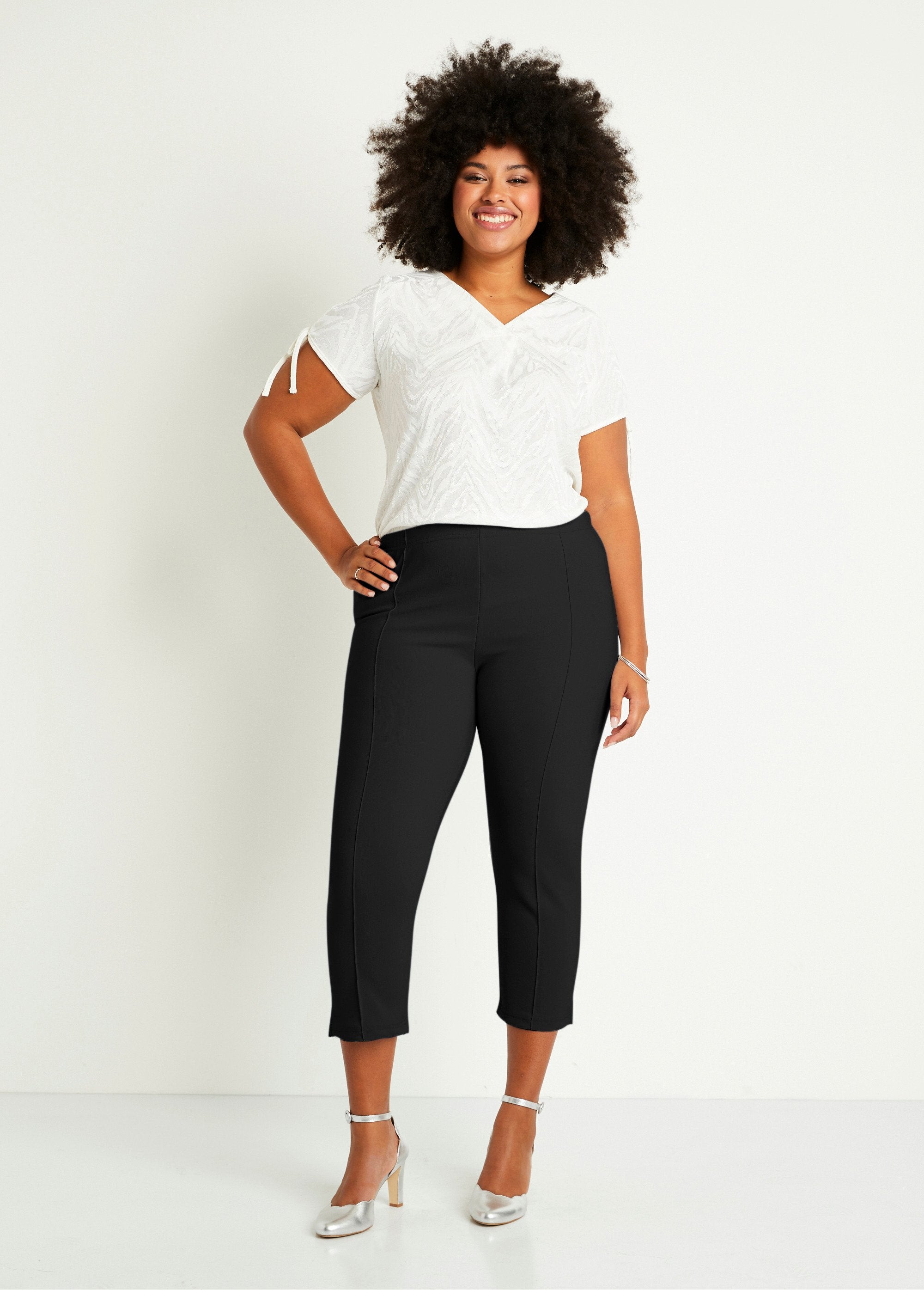 Ribbed_elasticated_waist_cropped_pants_Black_SF1_curvy