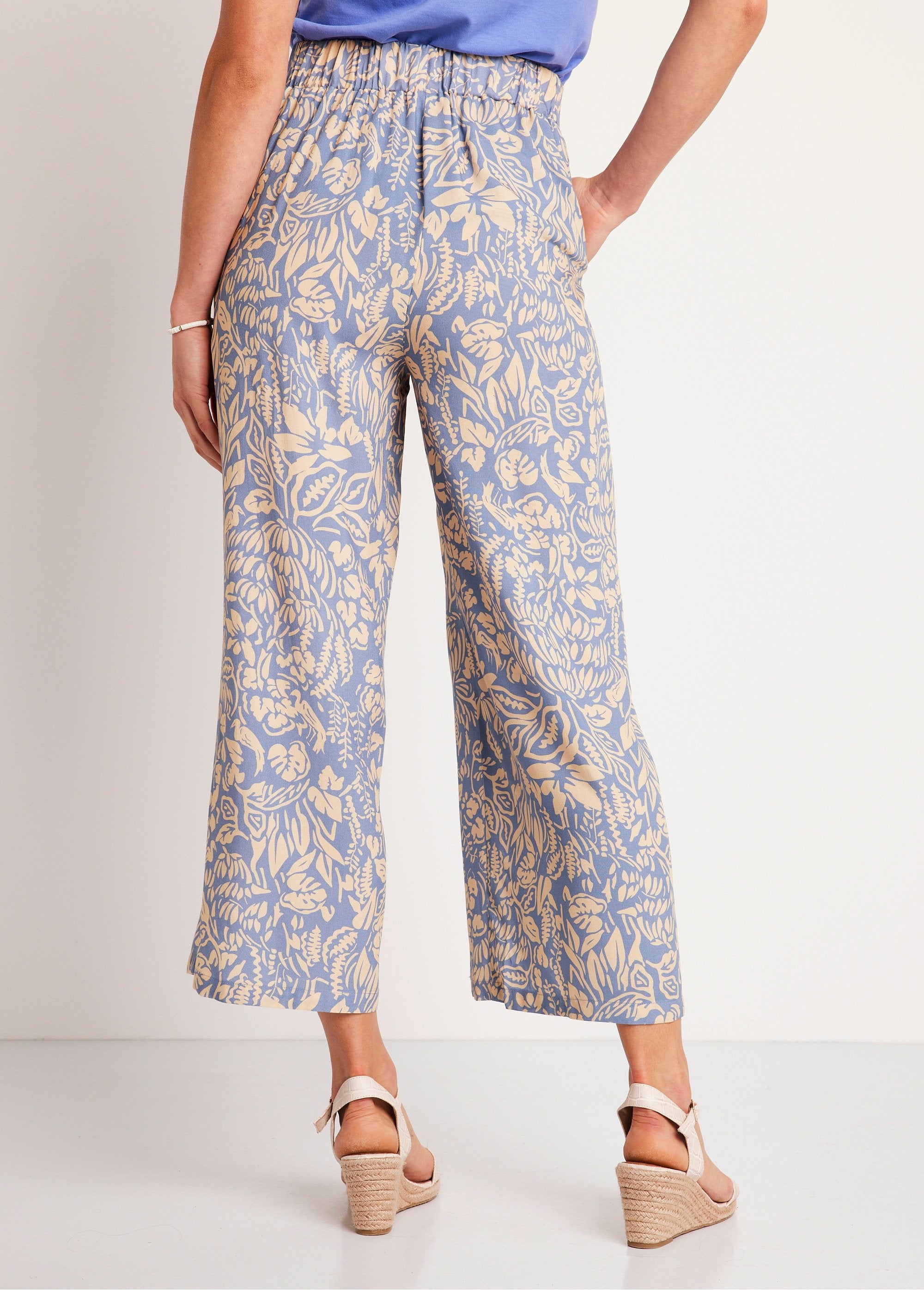 Wide_floral_or_plain_elasticated_waist_pants_Blue_and_ecru_DO1_slim