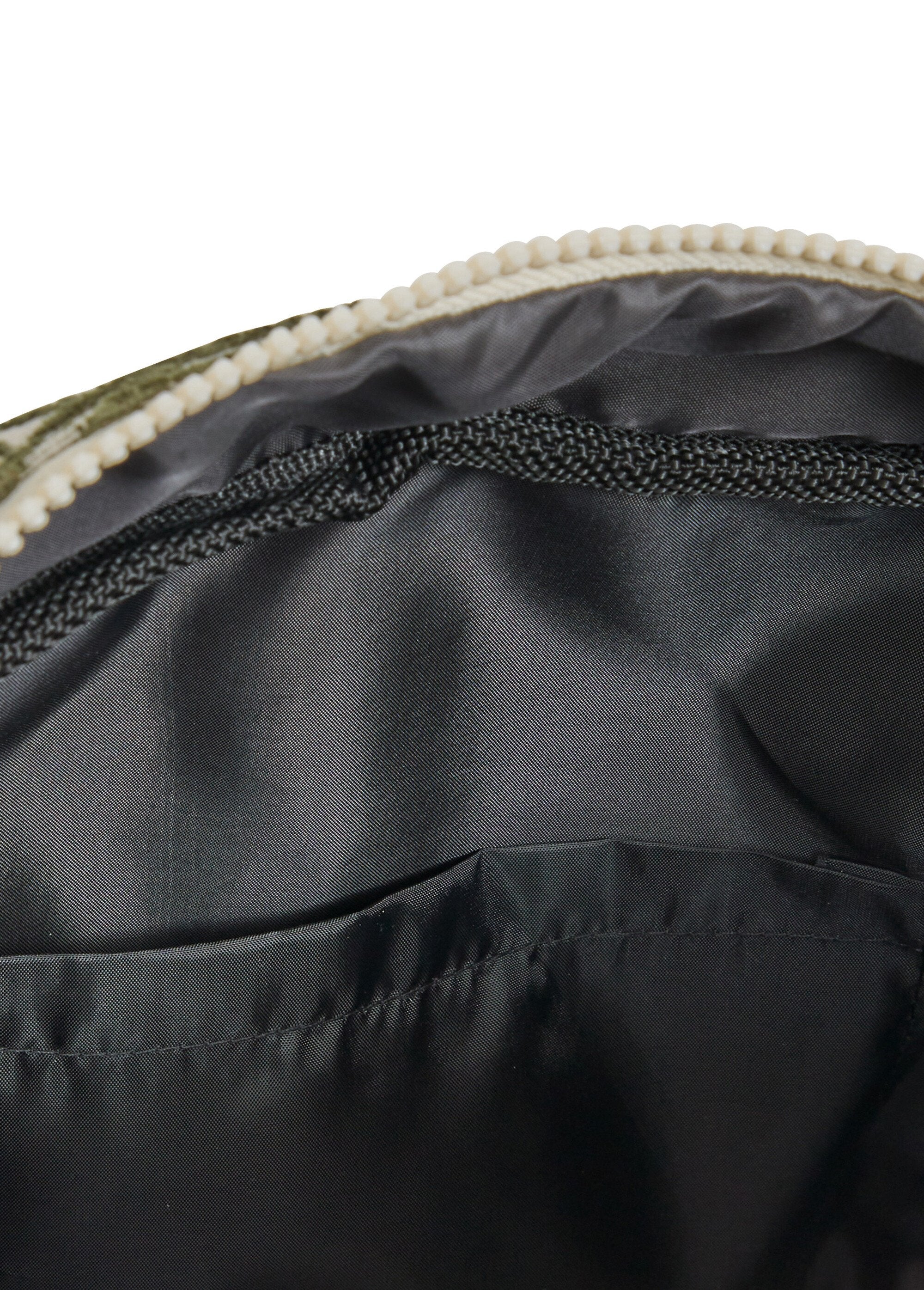 Small_toiletry_bag_in_textured_fabric_Green_DE2_slim