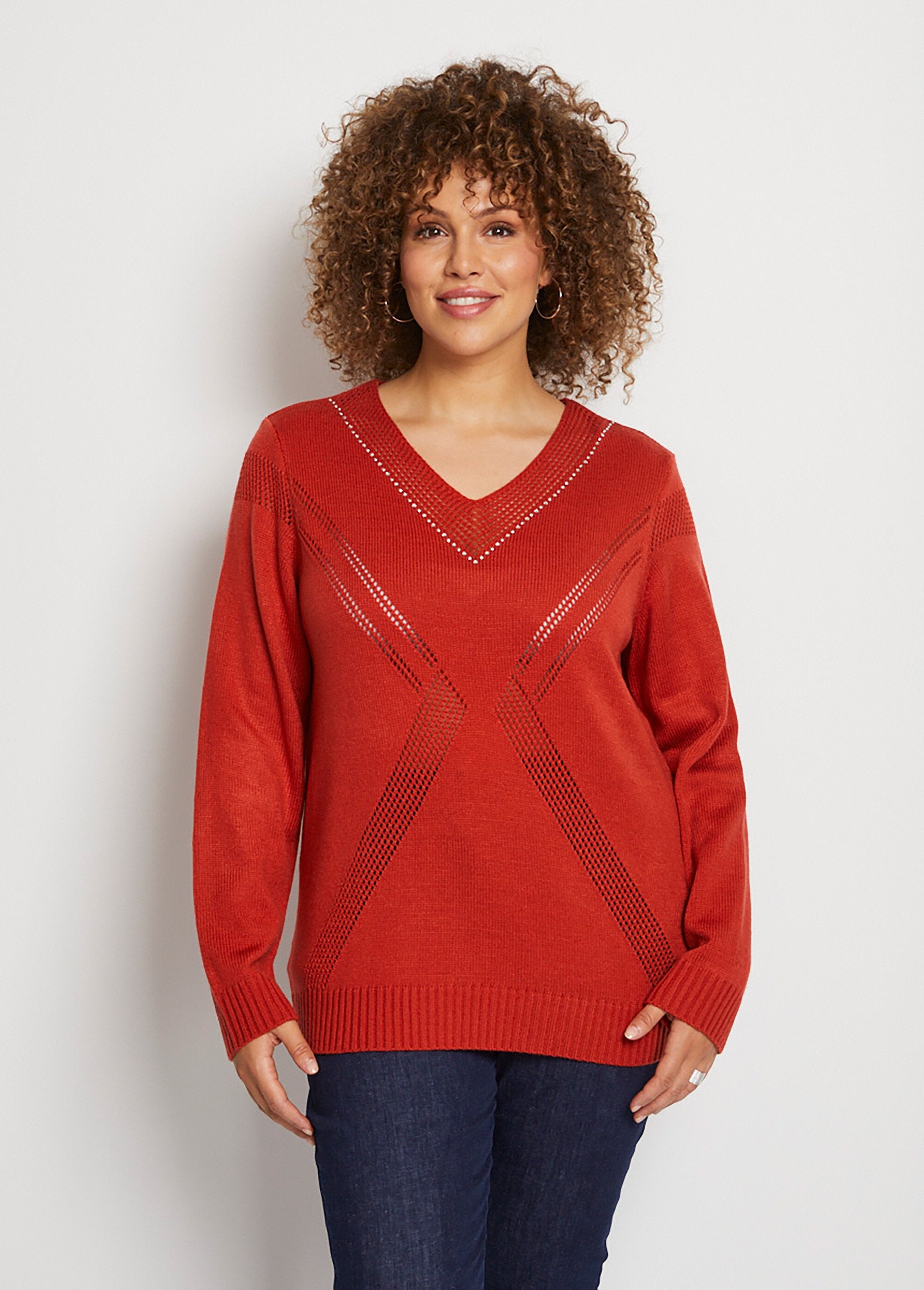 Pull_bijou_maille_filet_strass_col_V_Epice_FA1_curvy