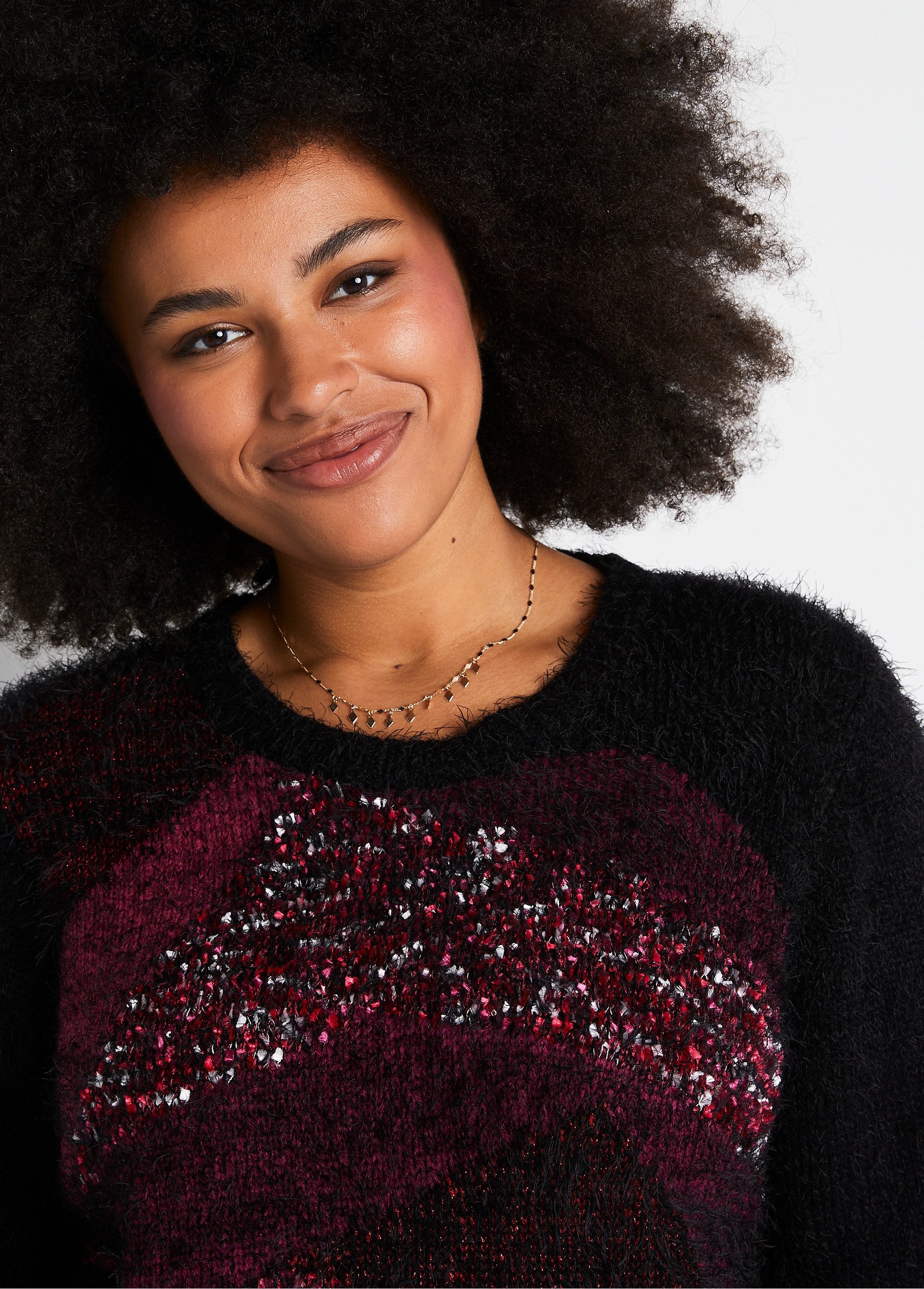 Round_neck_hairy_knit_jacquard_sweater_Red_DE1_curvy