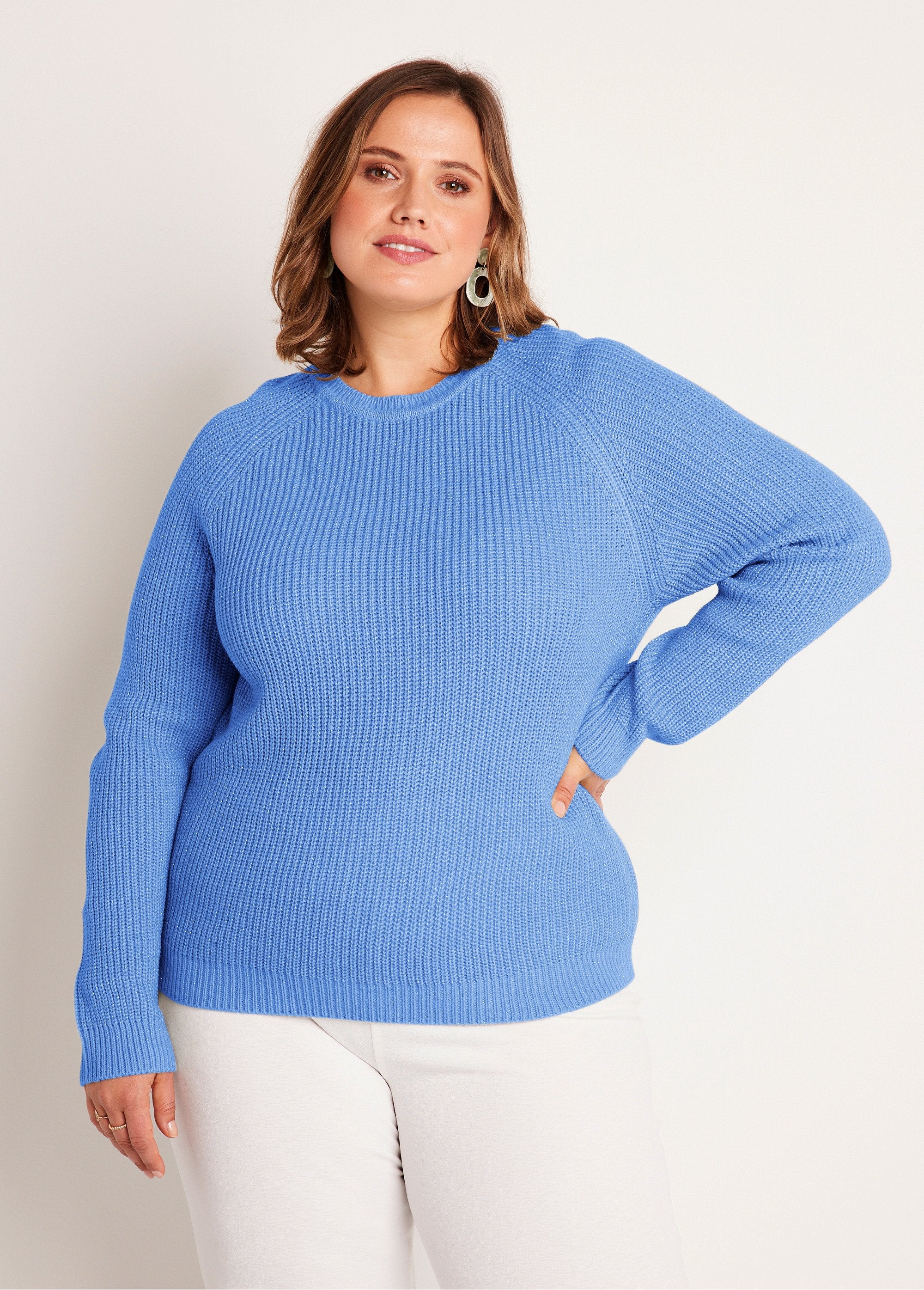 Round_neck_shiny_knit_sweater_Blue_FA1_curvy