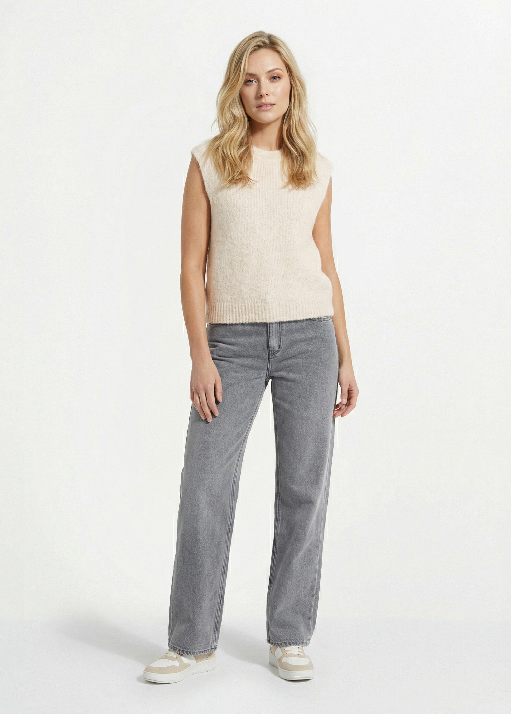 Sleeveless_knit_sweater_with_wool_Ecru_SF1_slim