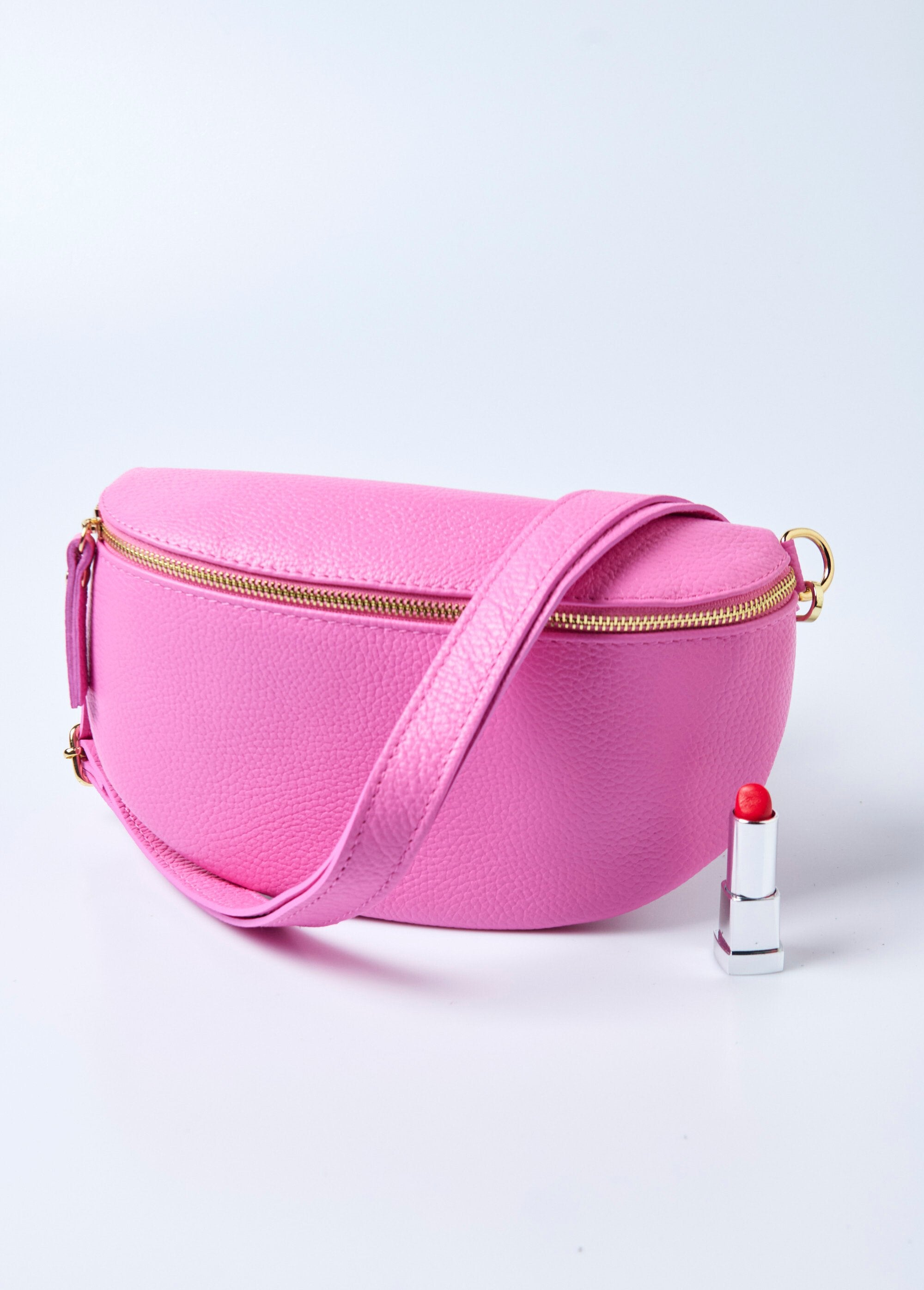 Leather_zipped_fanny_pack_with_shoulder_strap_Hot_pink_FA1_slim