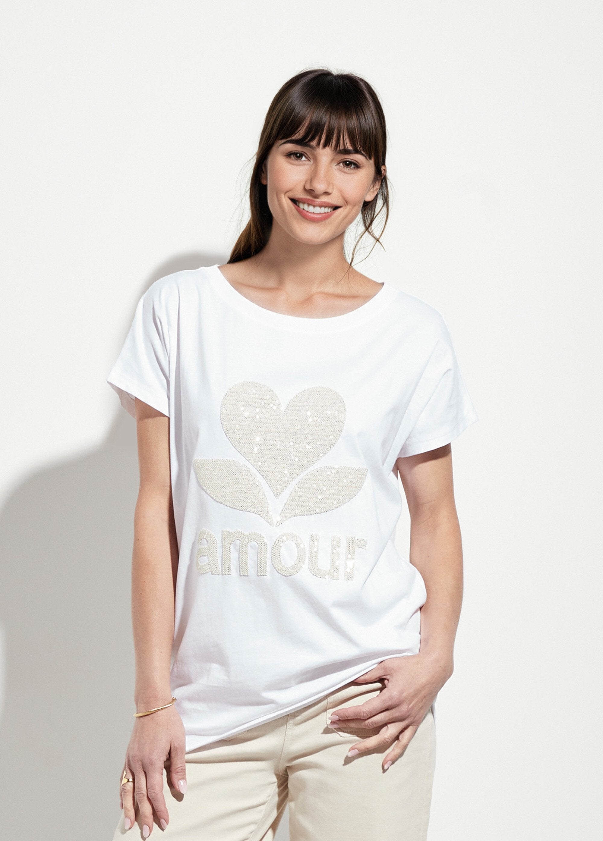 Round_neck_T-shirt_with_glittery_Love_pattern_White_FA1_slim