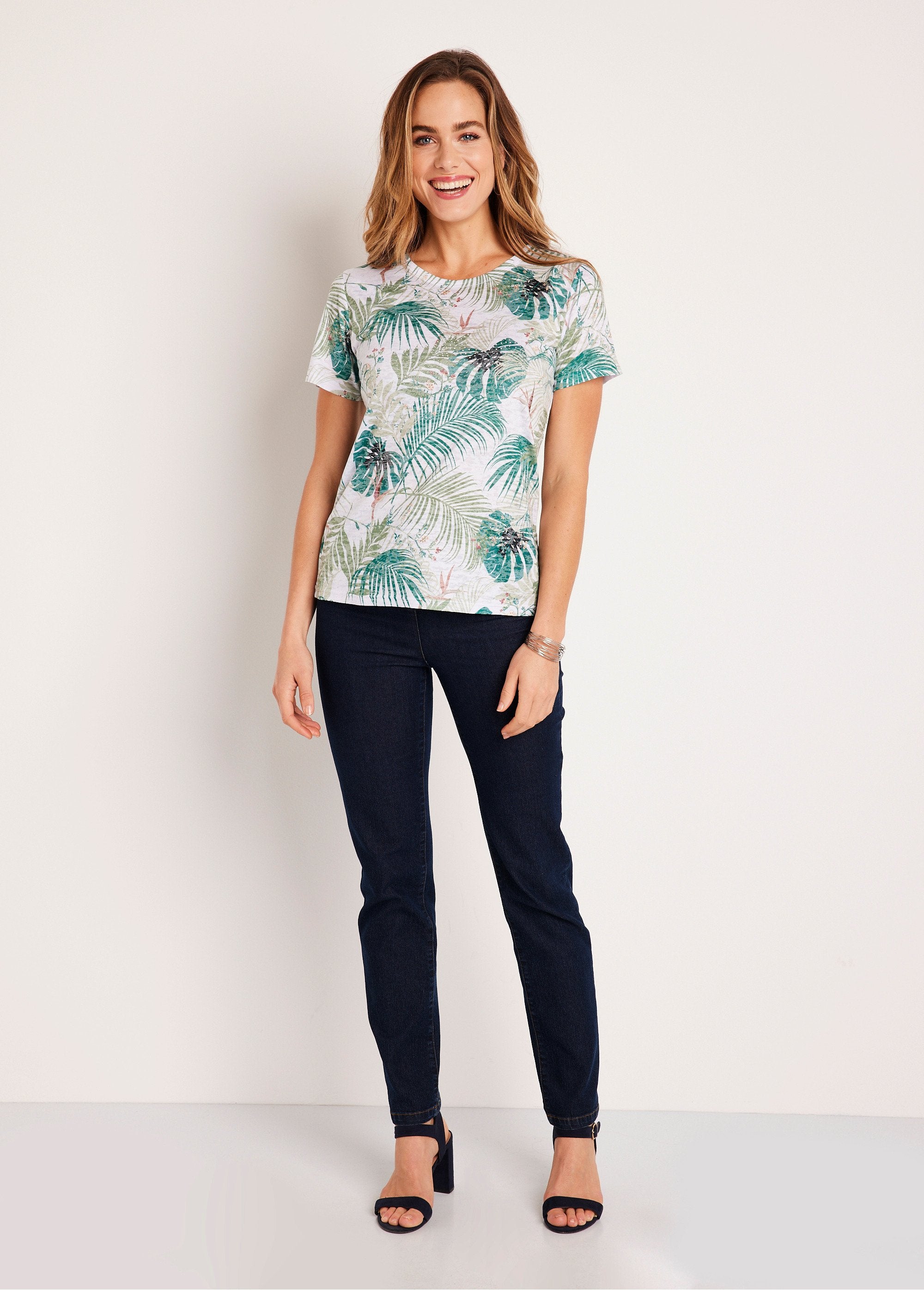 Short_straight_t-shirt_with_foliage_print_Ecru_and_green_SF1_slim