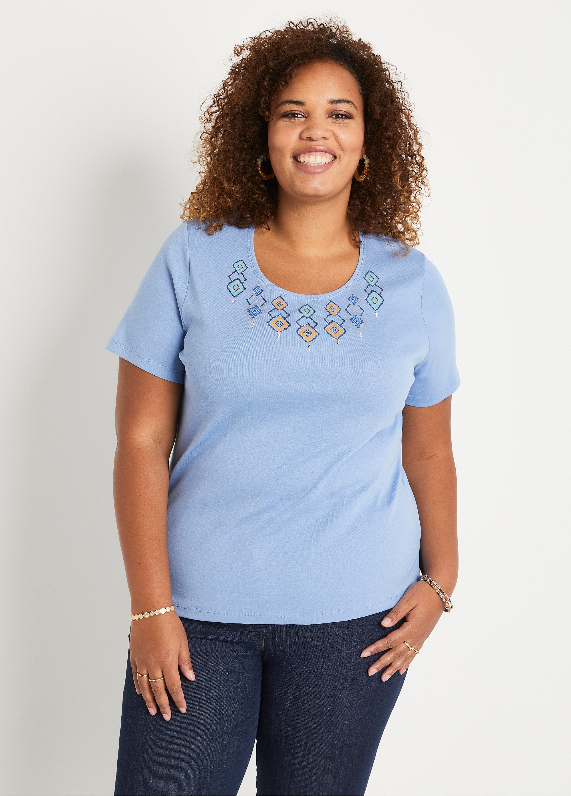 Long_short-sleeved_t-shirt_Sky_FA2_curvy