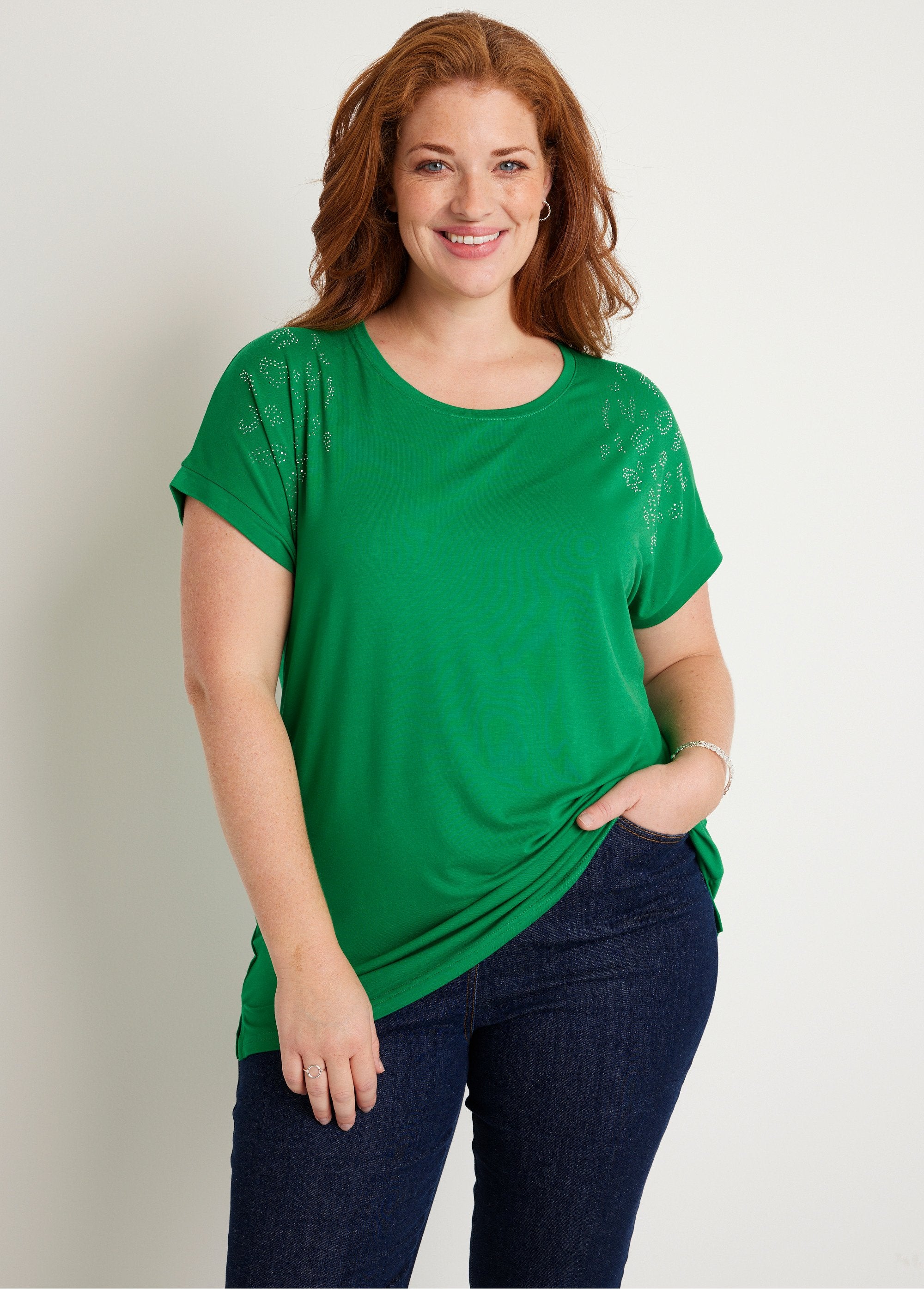 Long_plain_short-sleeved_t-shirt_Green_FA1_curvy