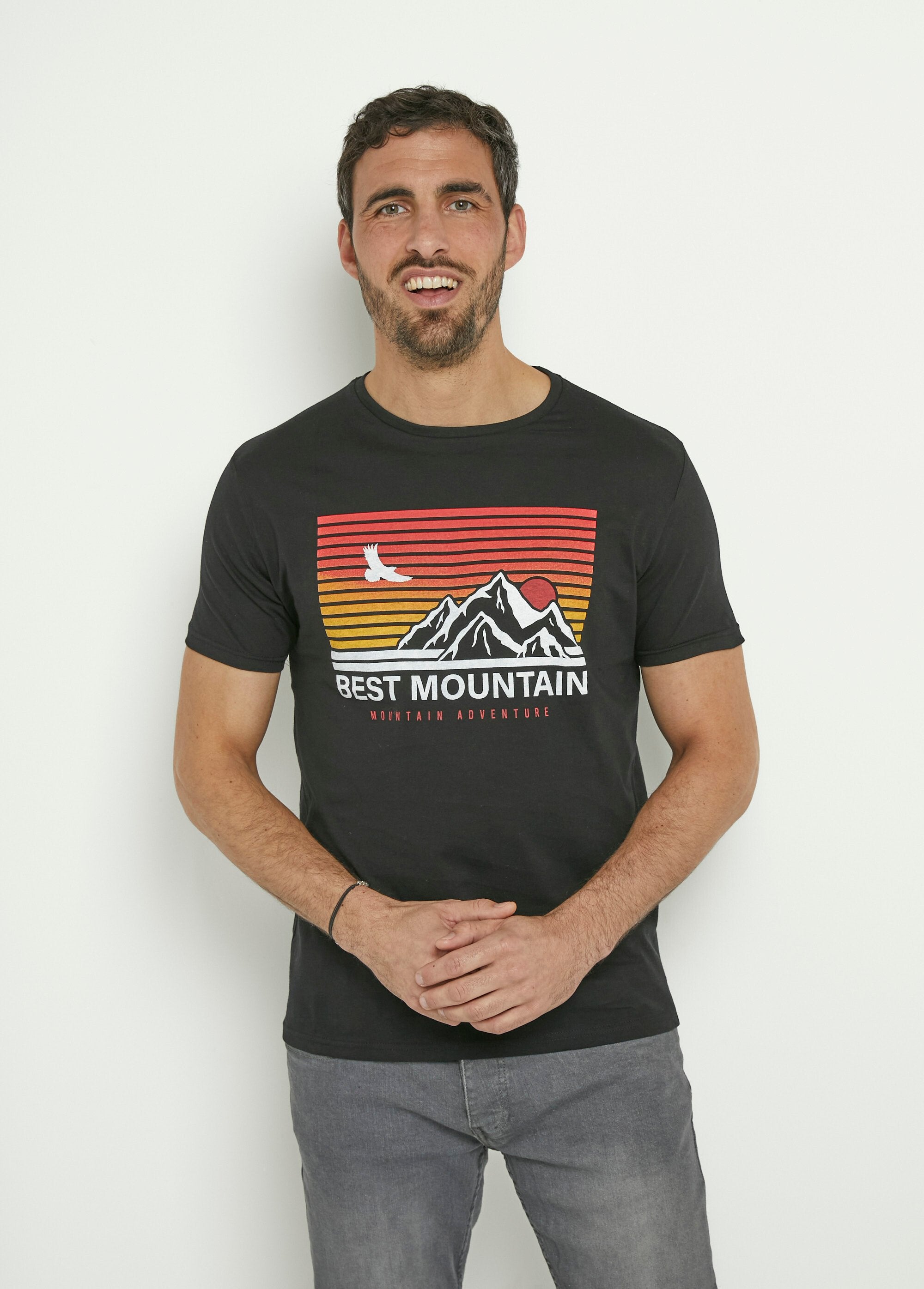 Short-sleeved_mountain_pattern_T-shirt_Black_FA1_slim